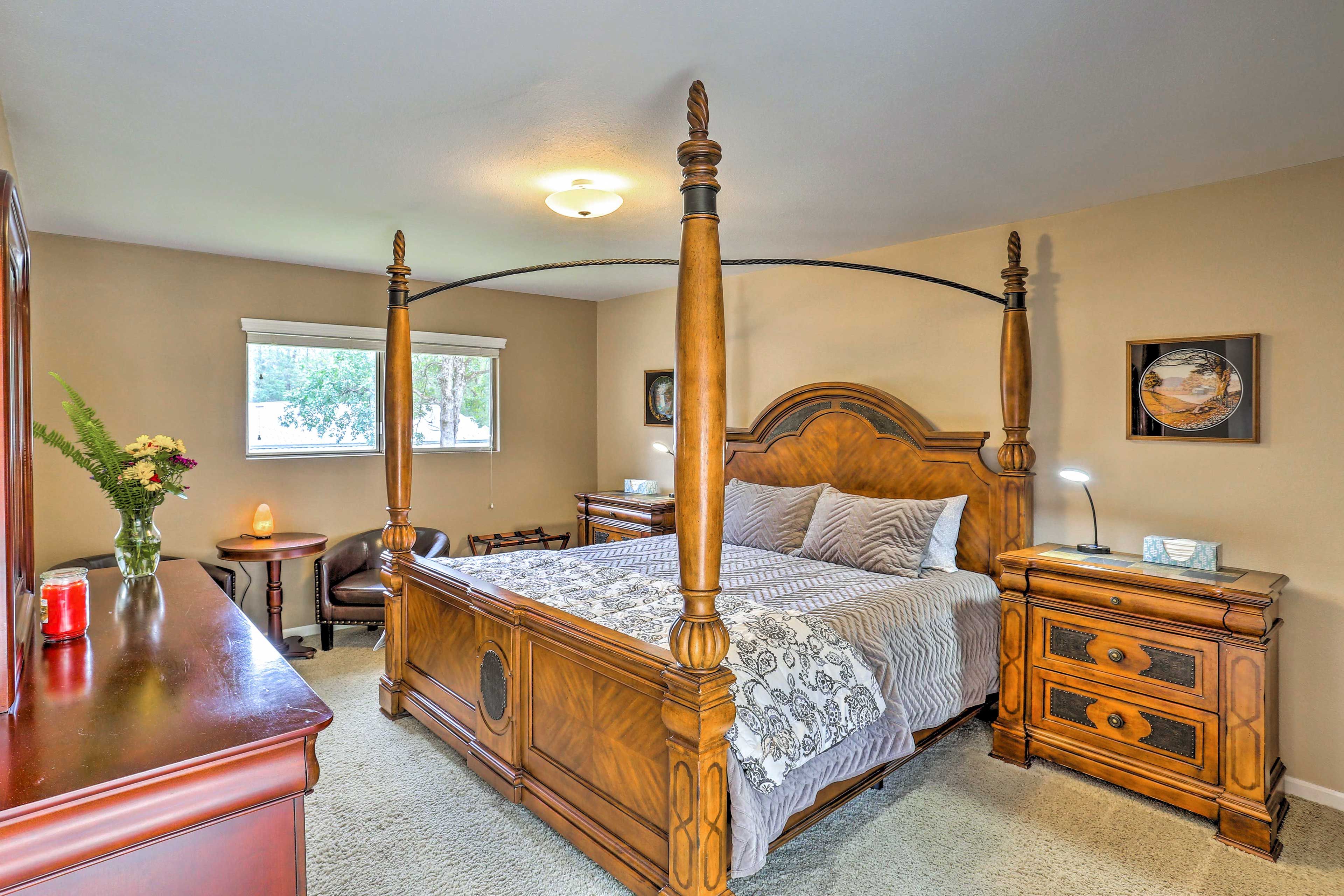 Bedroom 1 | California King Bed | 2 Steps to Access