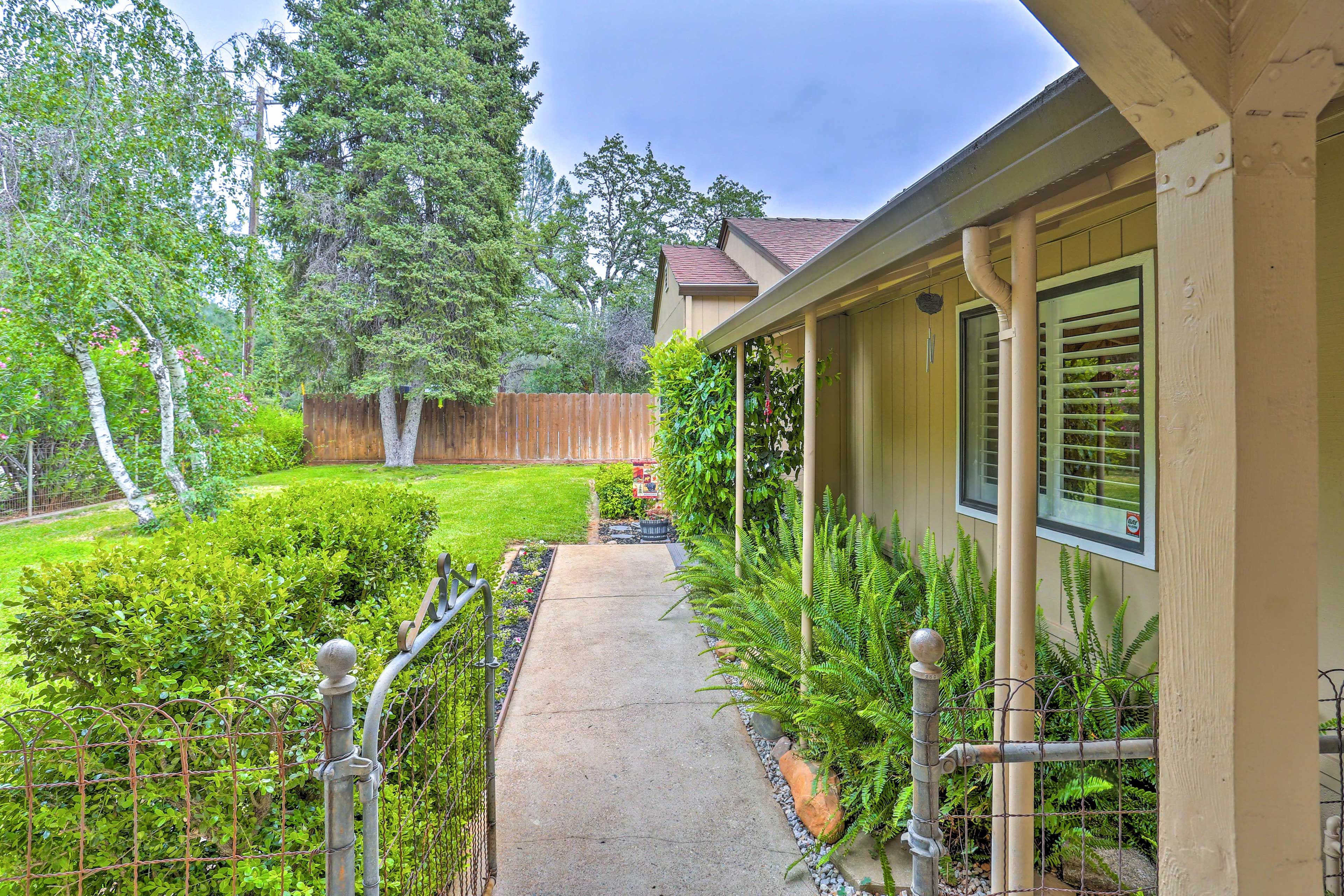 Sidewalk to Front Entrance