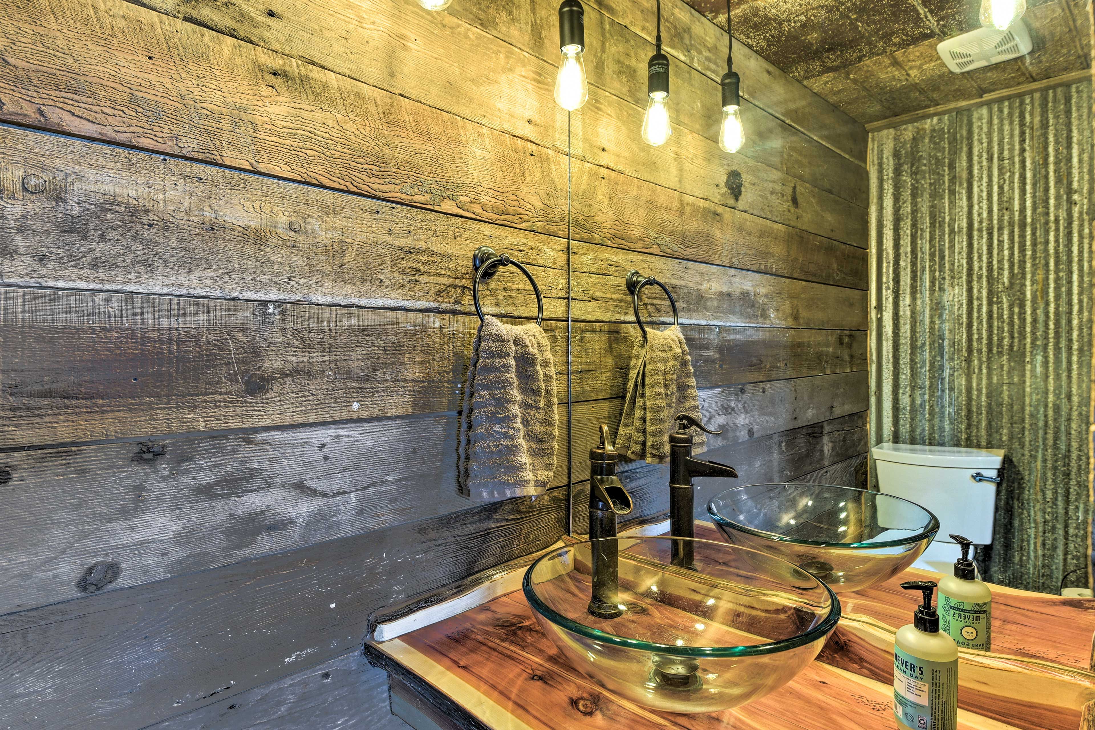 Half Bathroom | Main House | 1st Floor