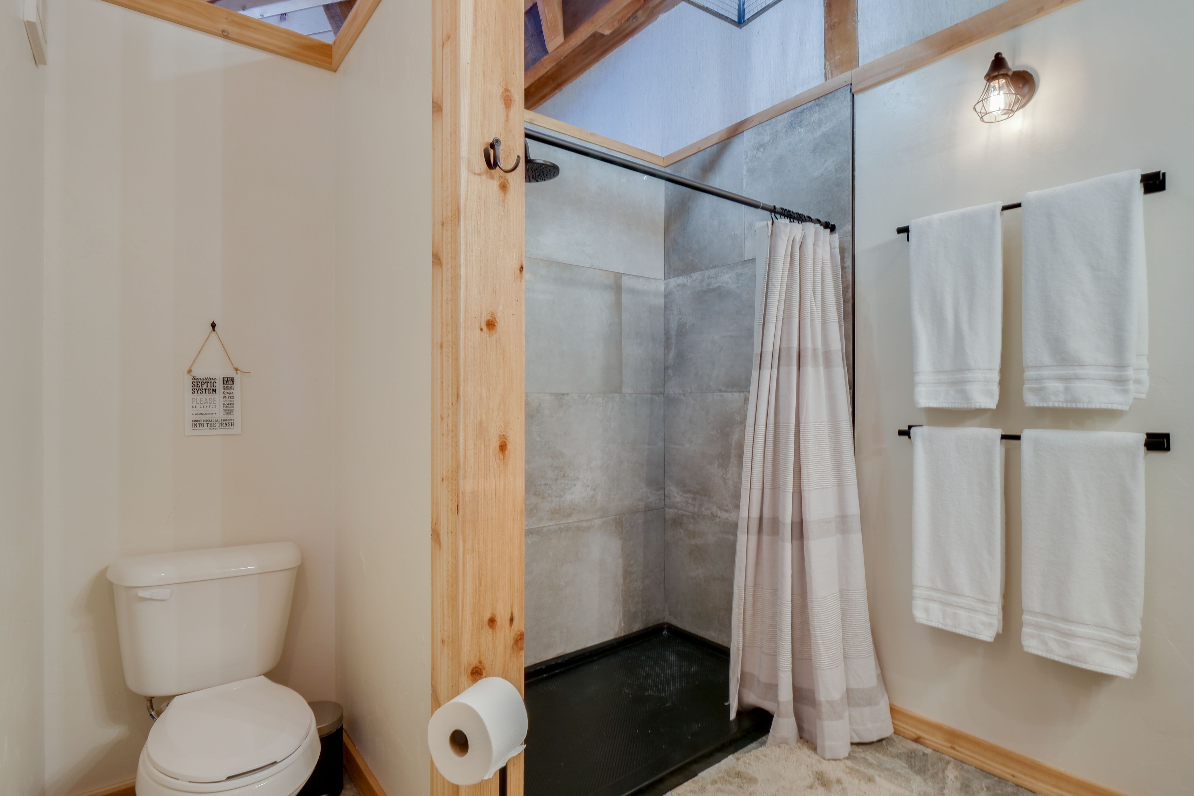 Full Bath | Towels | Hair Dryer