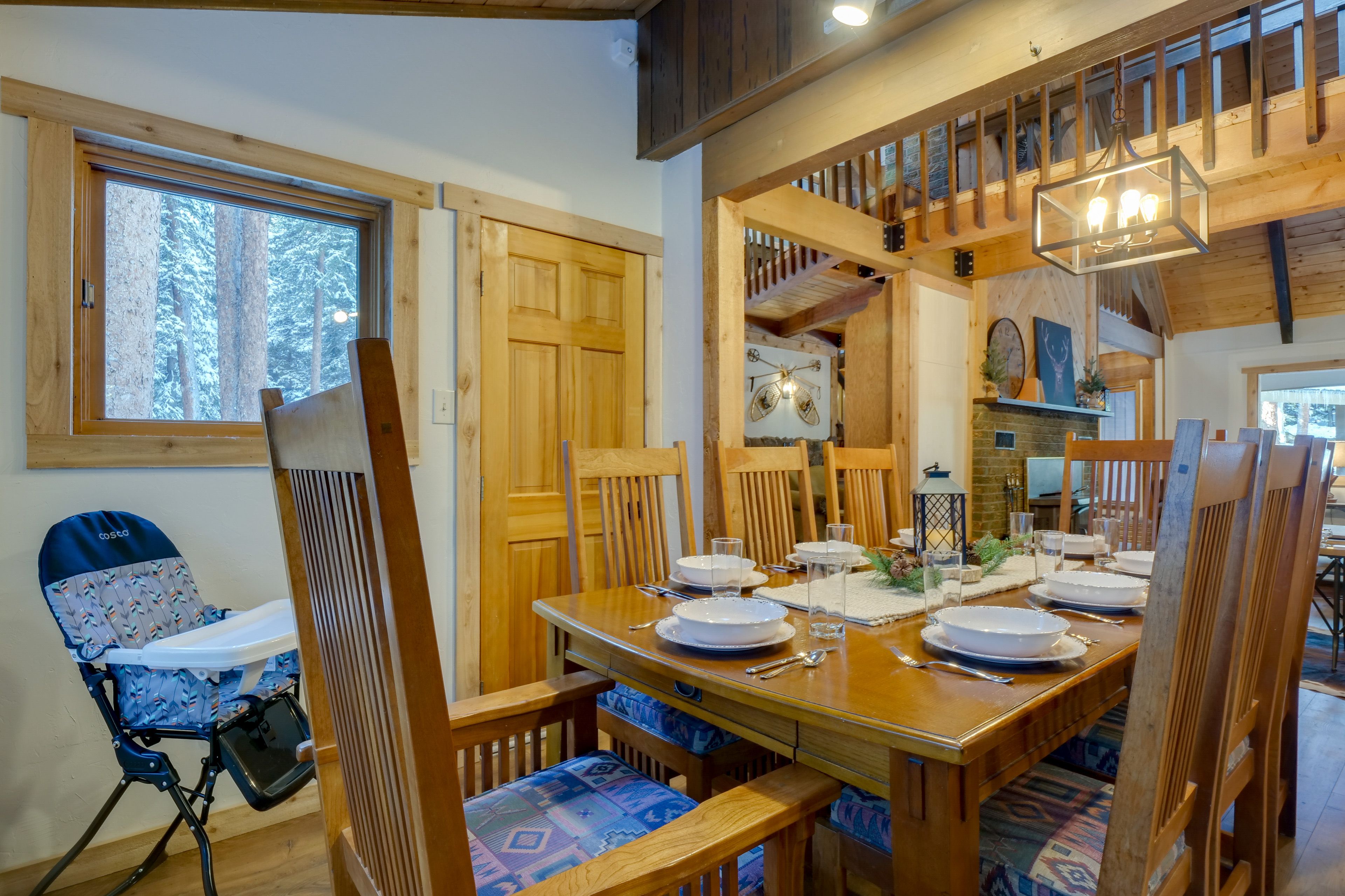 Dining Area | Dishware & Flatware