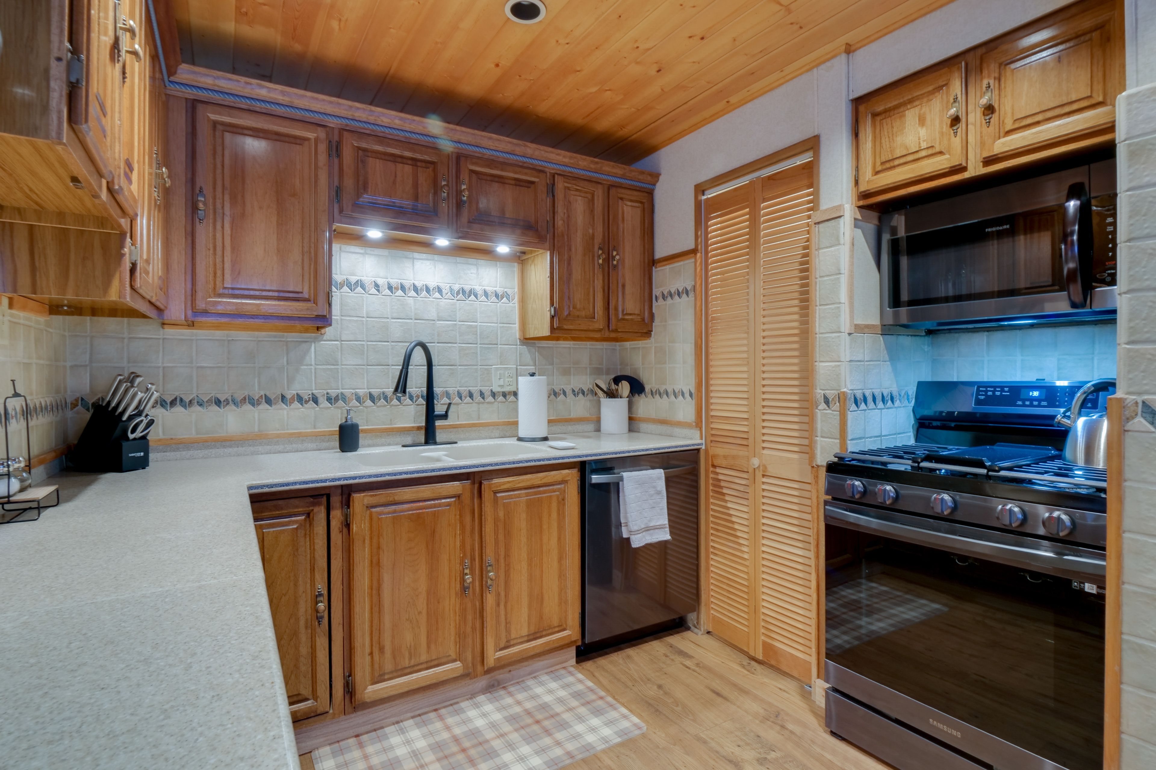 Kitchen | Coffee Bar | Cooking Basics | Pancake Griddle | Air Fryer