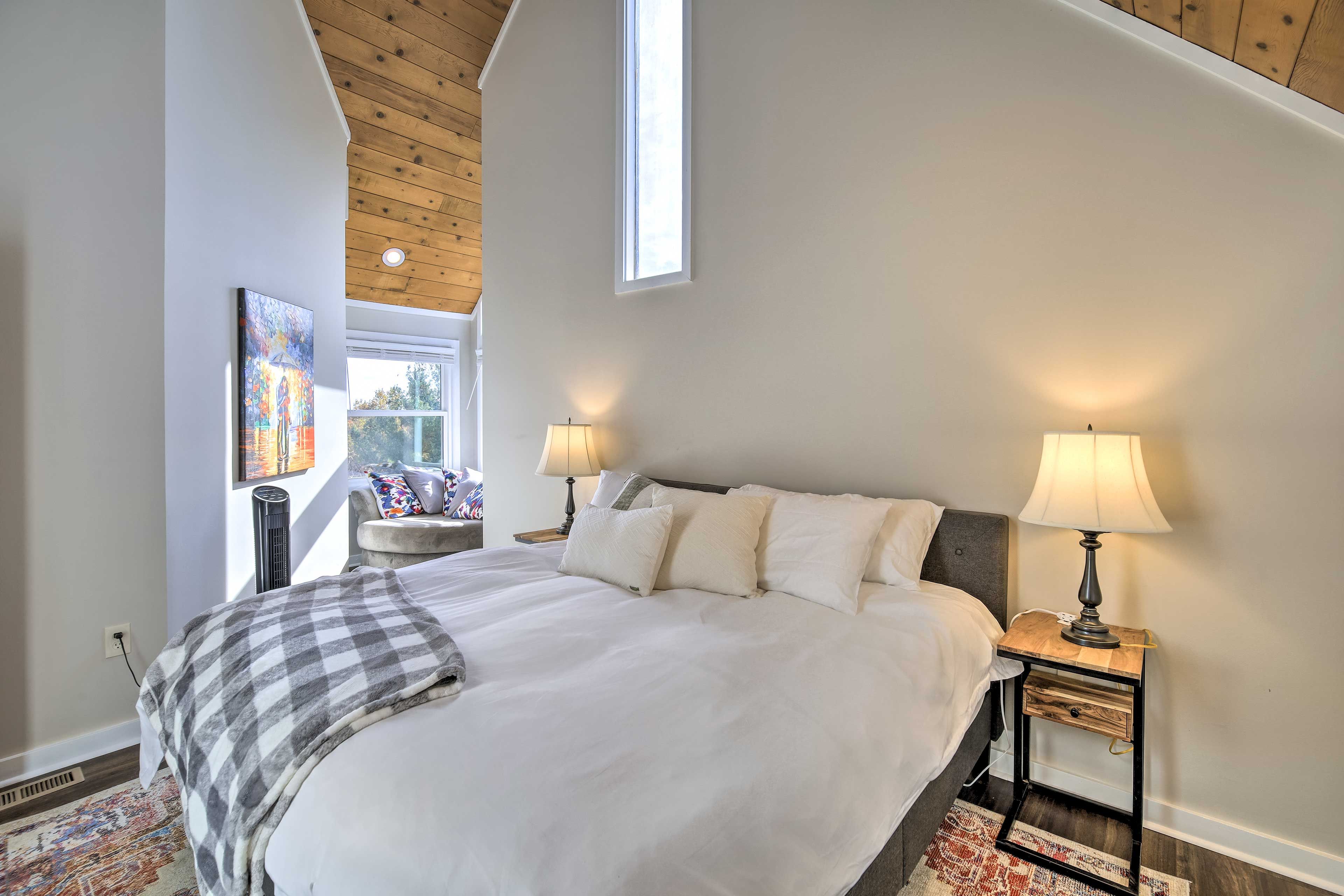Bedroom 1 | King Bed | Pack 'n Play | 2nd Floor