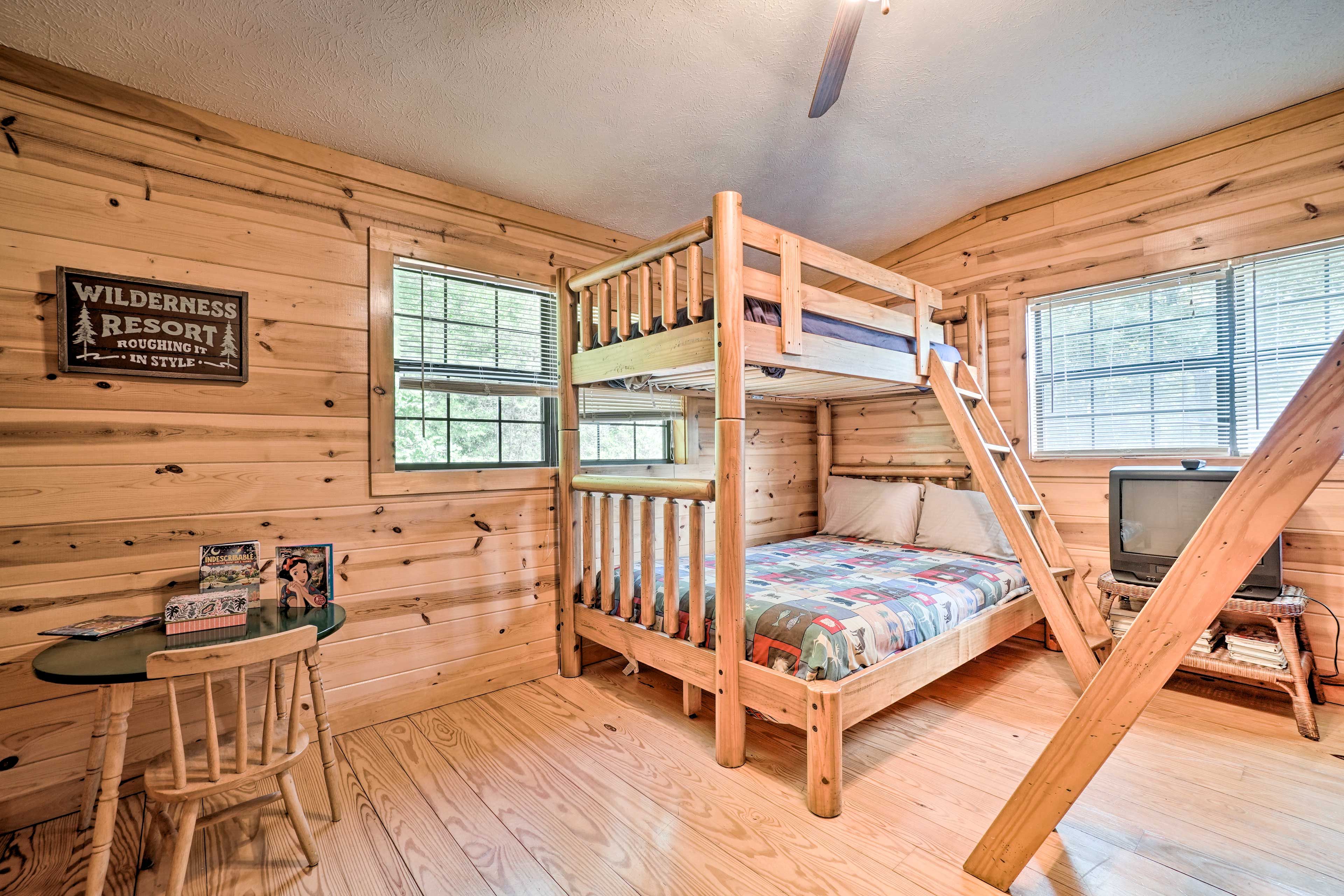 Bedroom 3 | 2nd Floor | Twin/Full Bunk Bed | Twin Bunk Bed