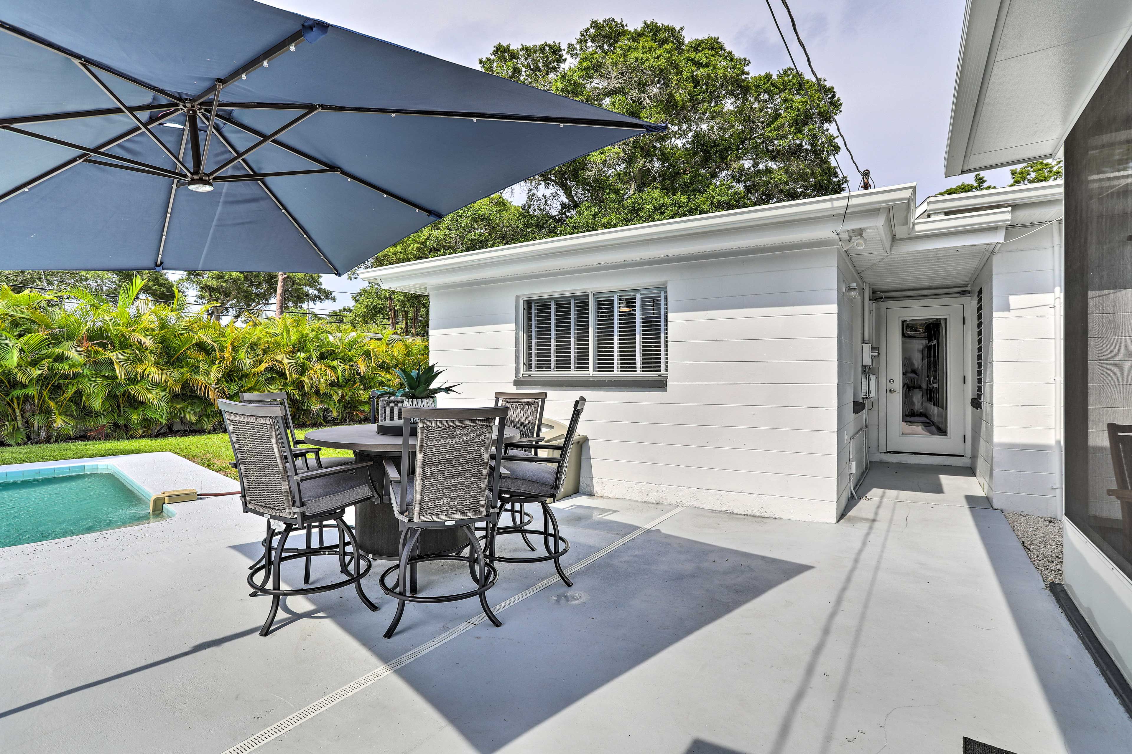 Furnished Patio