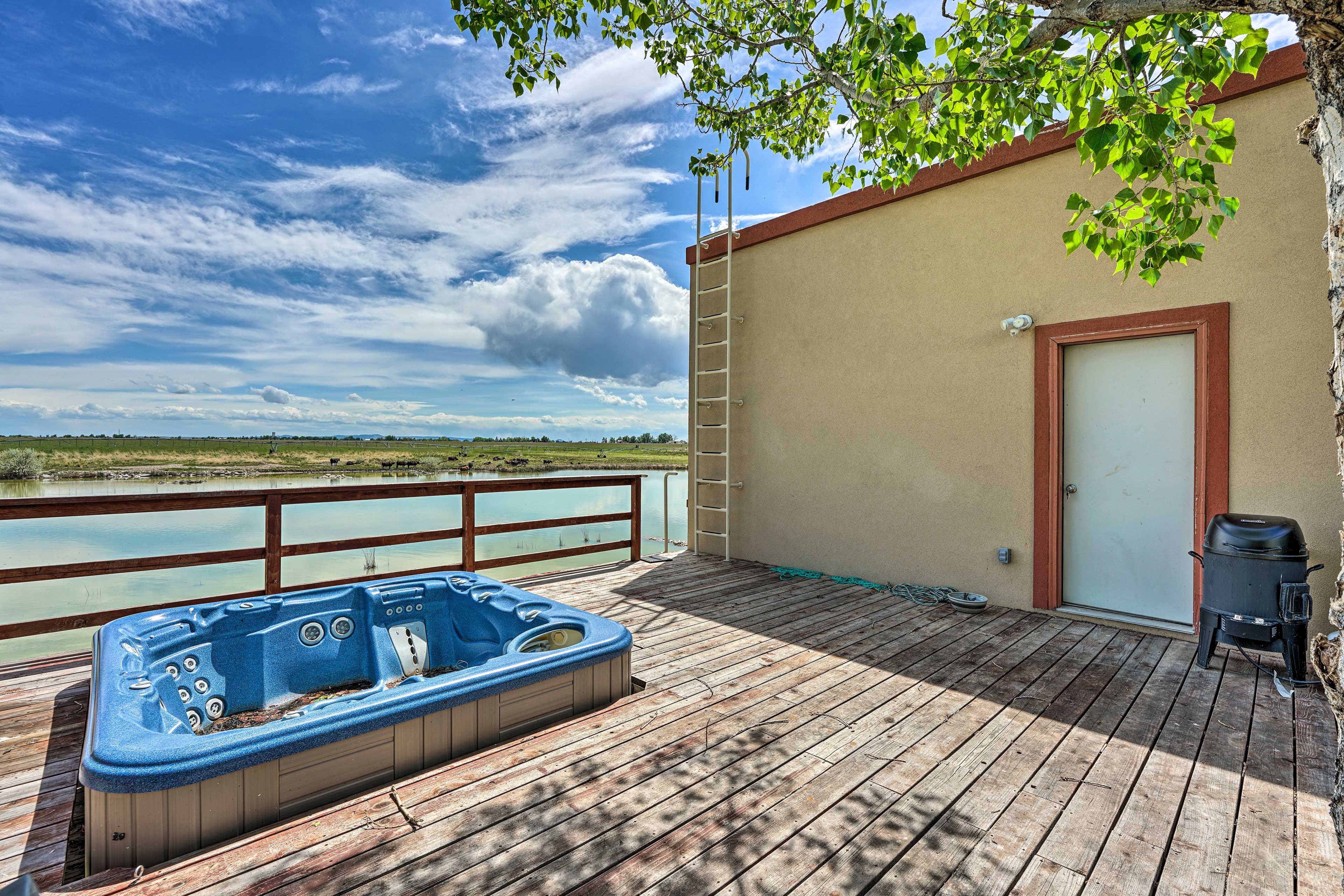 Deck | Hot Tub Currently Unavailable