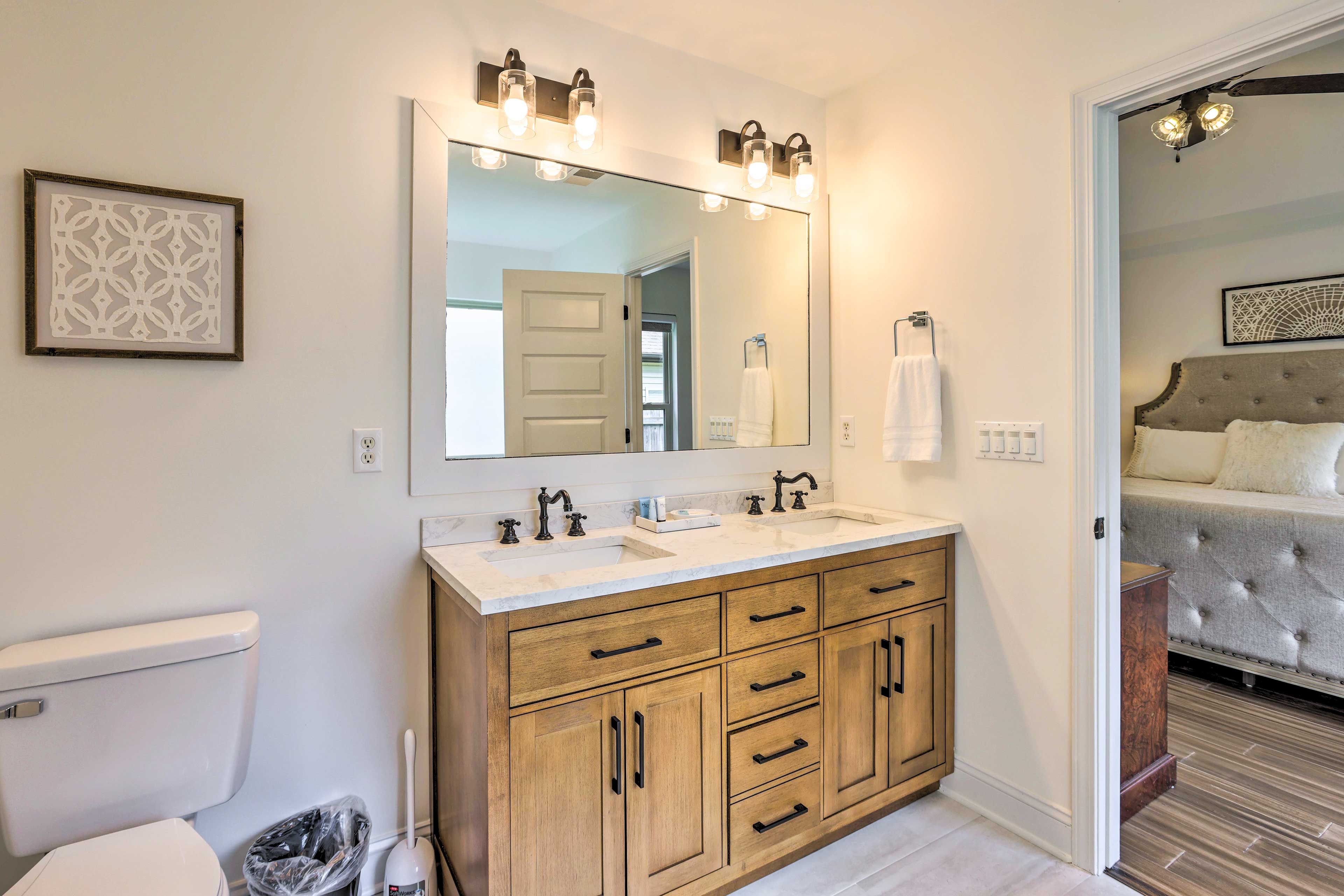 Bathroom | Custom Shower | Garden Tub