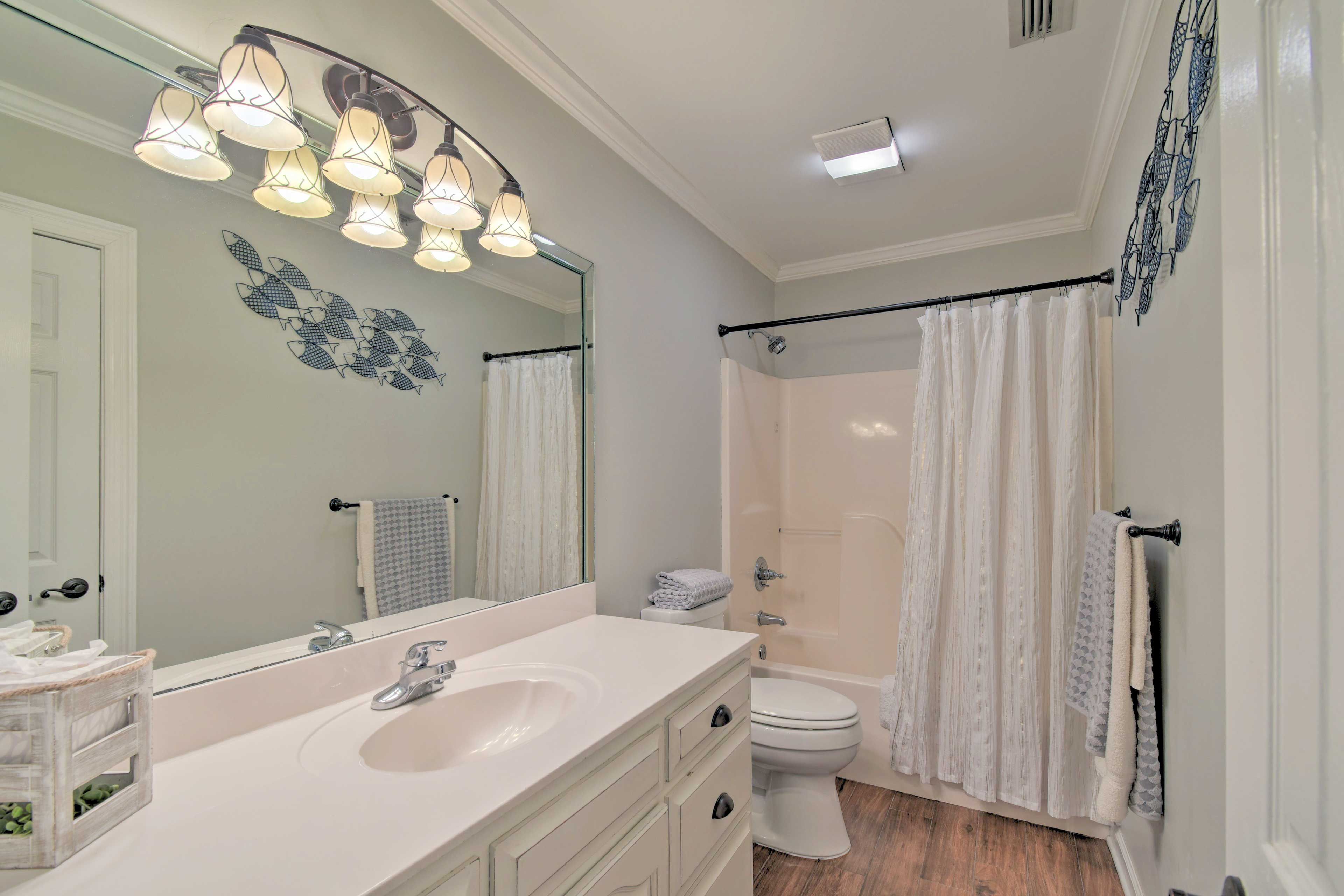 Full Bathroom