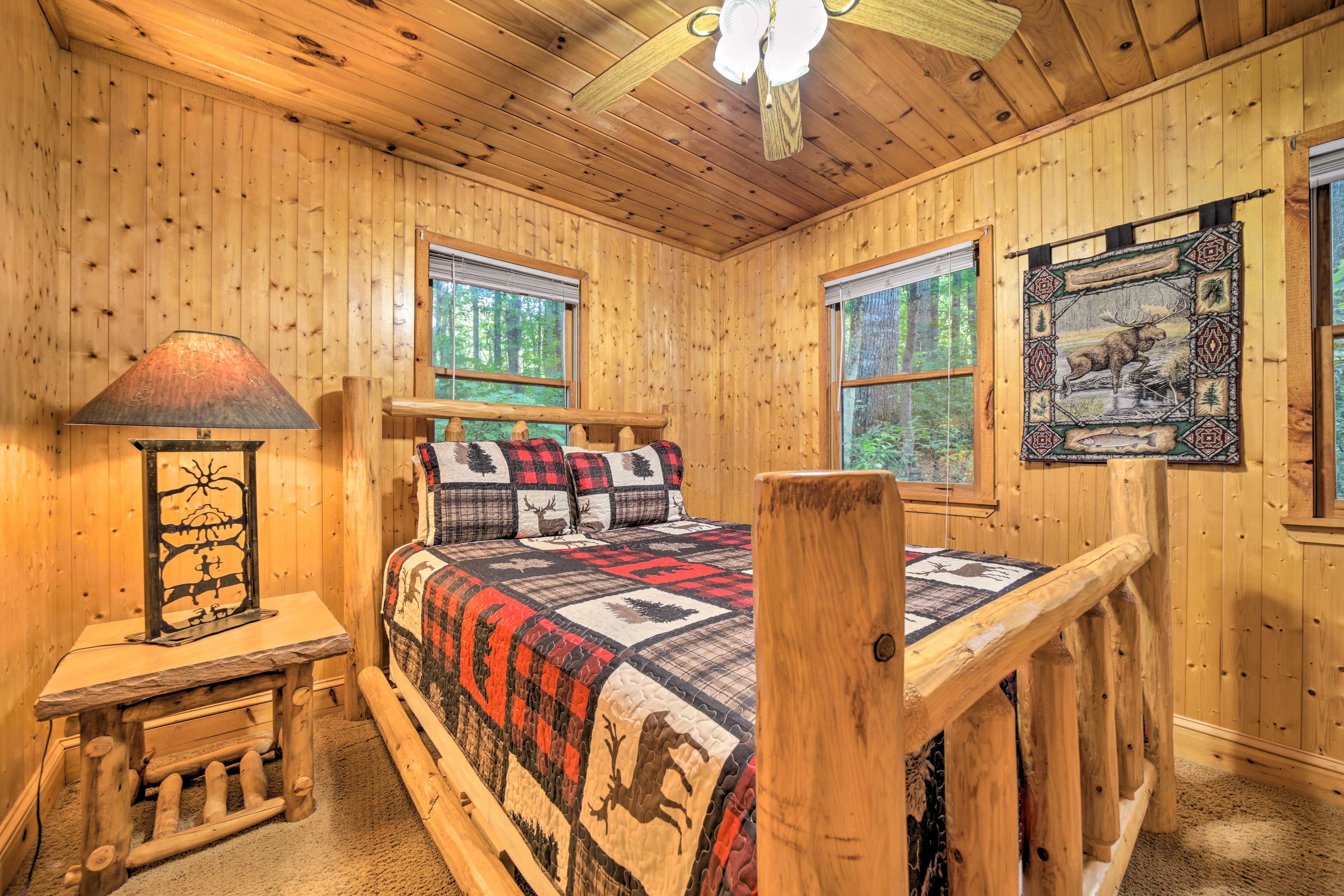 Bedroom 2 | Main Level | Queen Bed