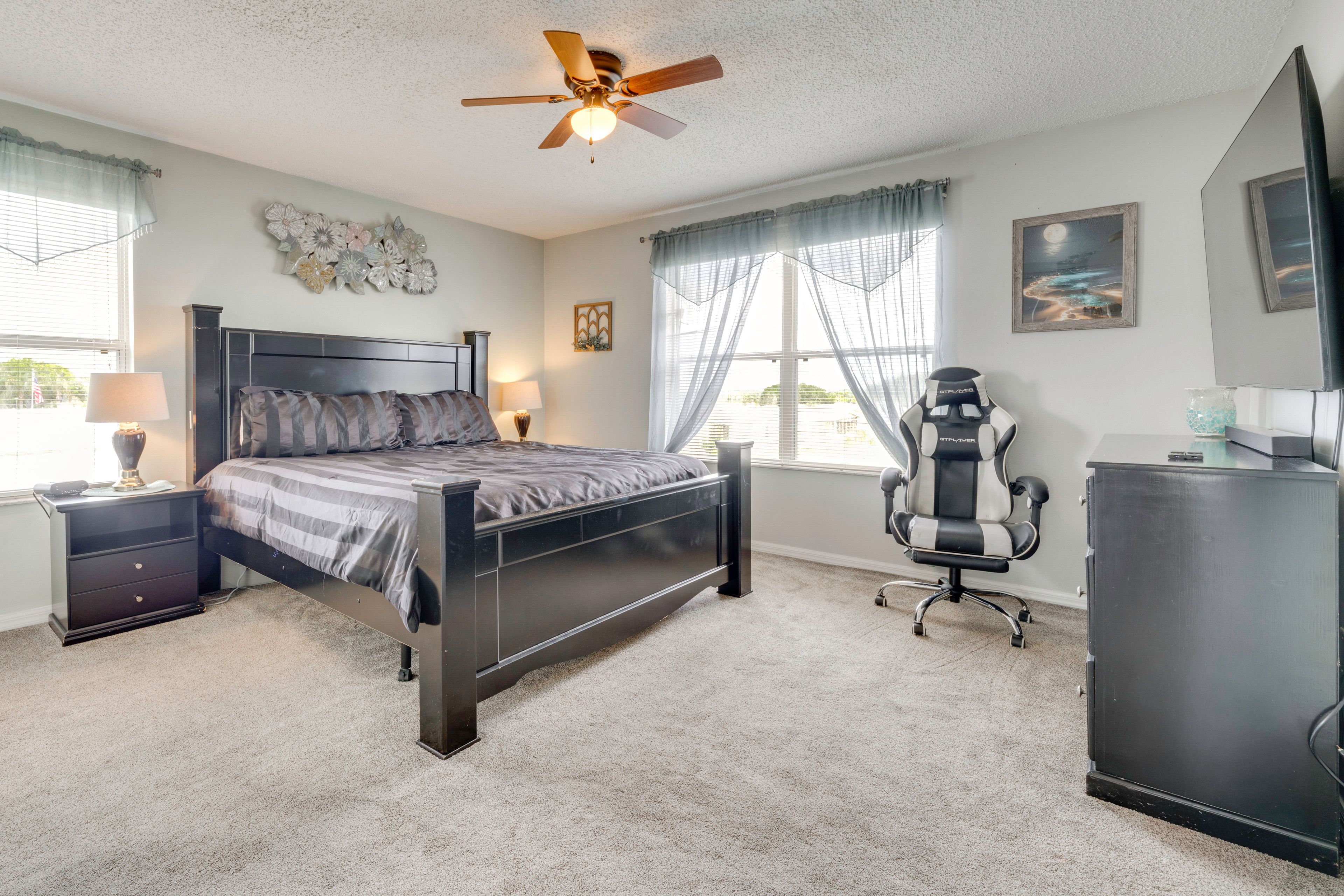 Bedroom 2 | King Bed | 2nd Floor