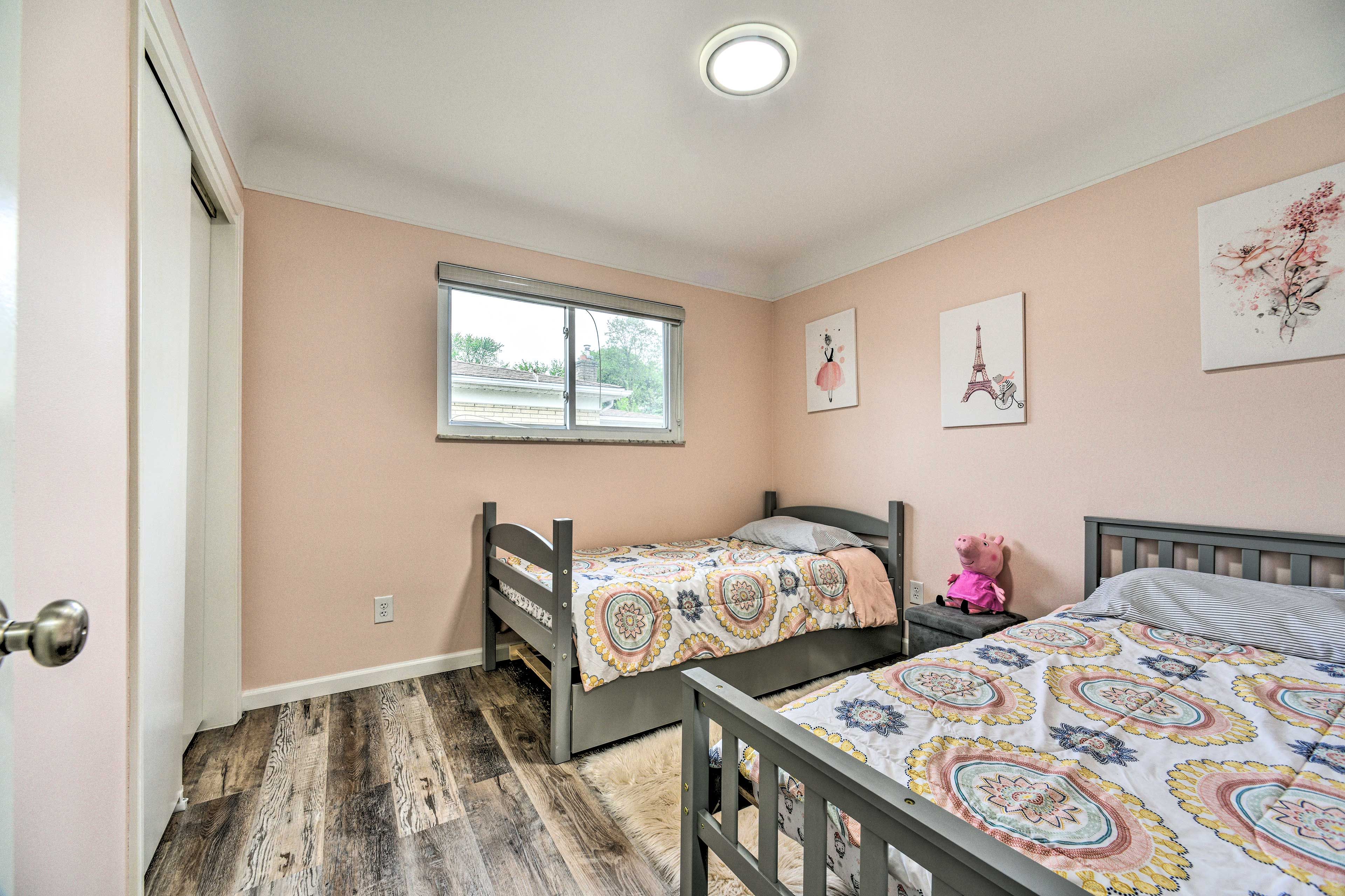 Bedroom 2 | 2 Twin Beds