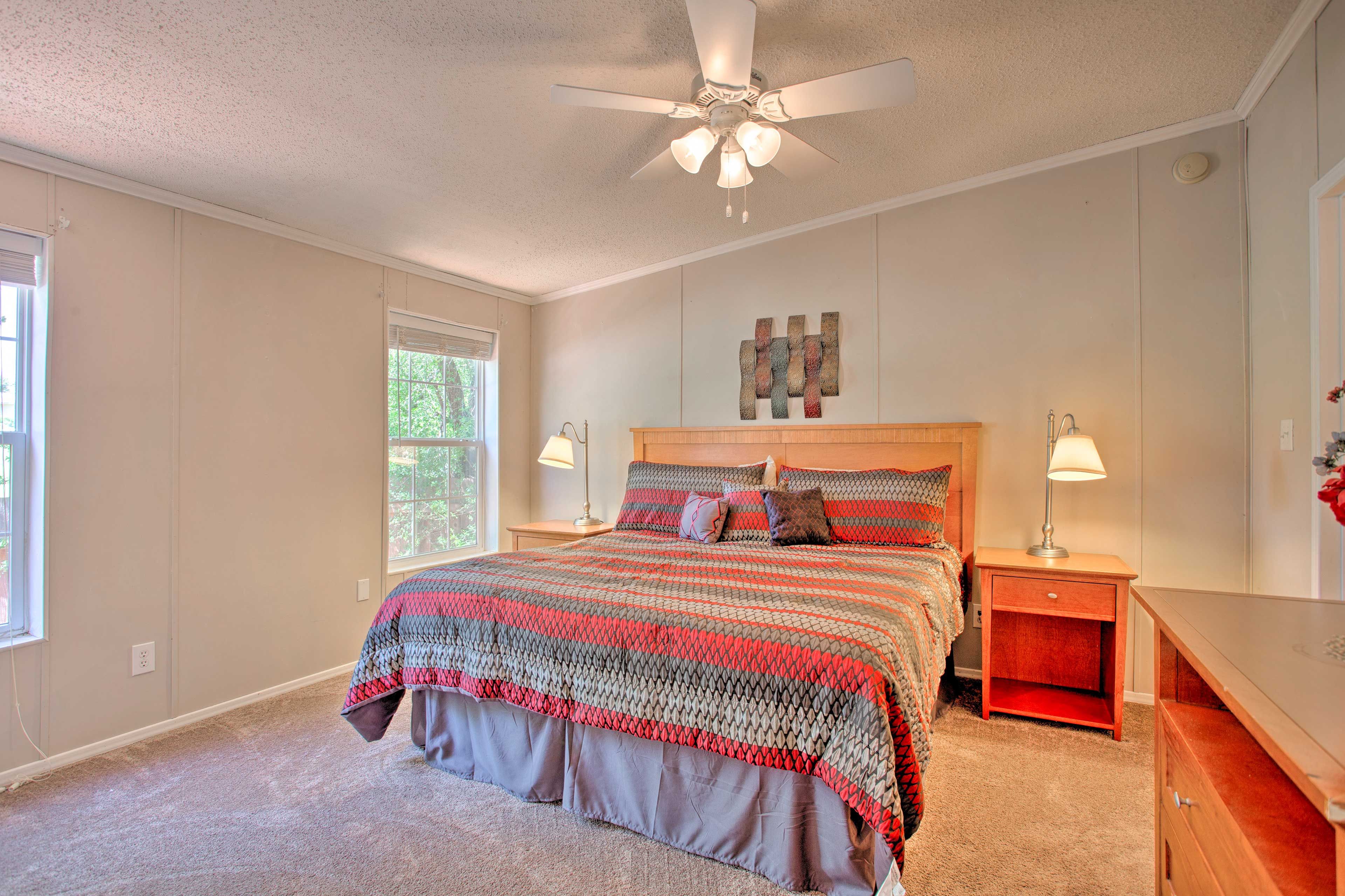 Bedroom 1 | King Bed | Linens Provided