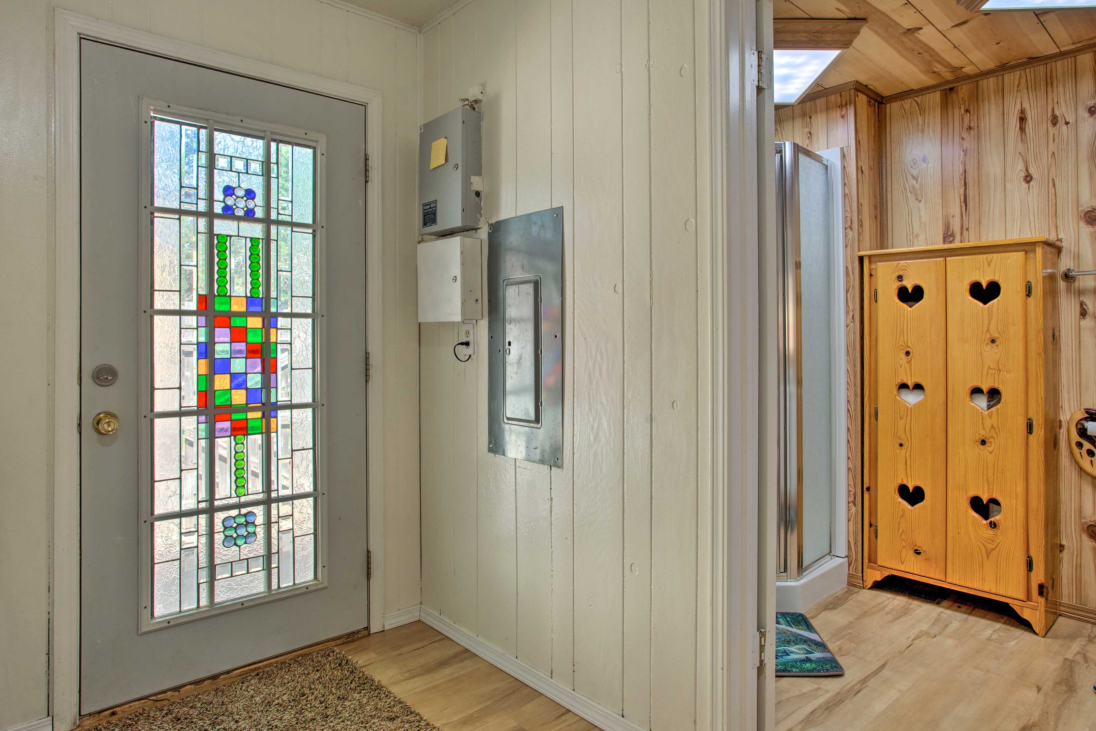 Front Entrance | Full Bathroom on Right-Hand Side