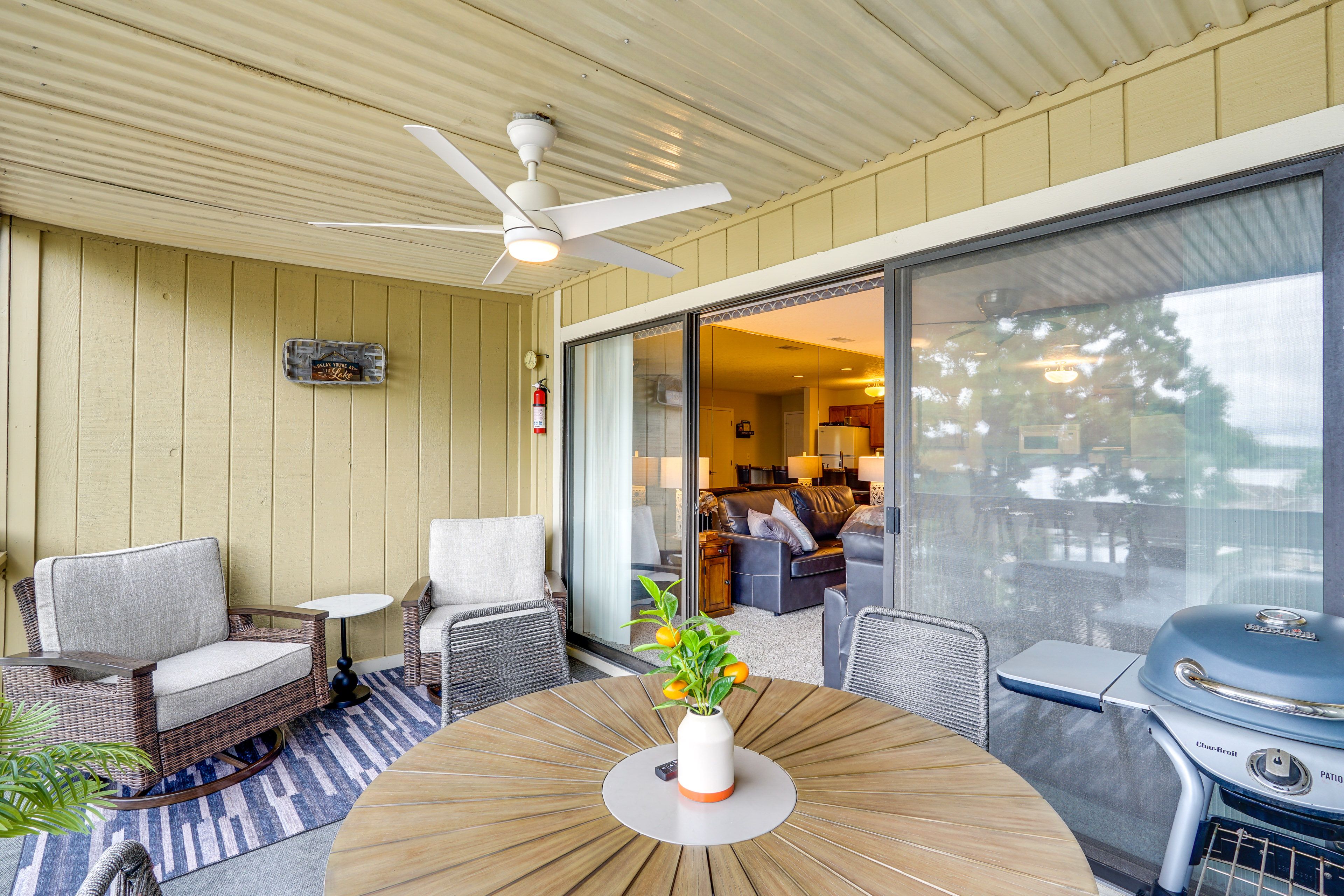 Screened Balcony