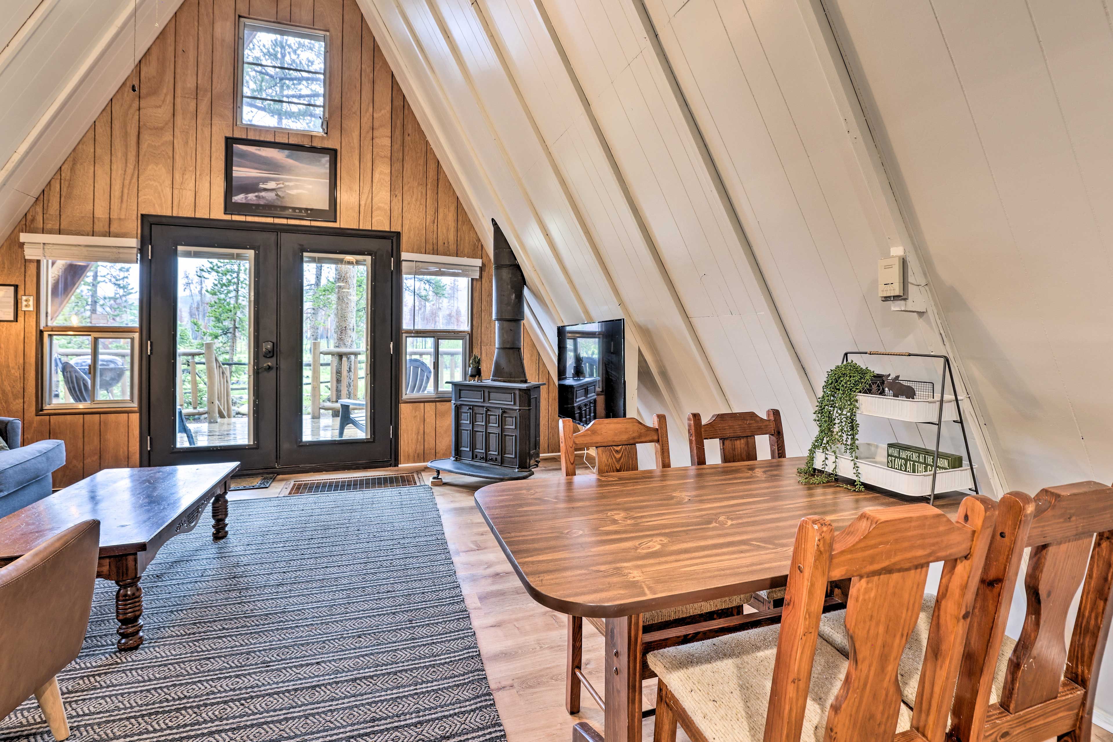 Dining Area | 1st Floor