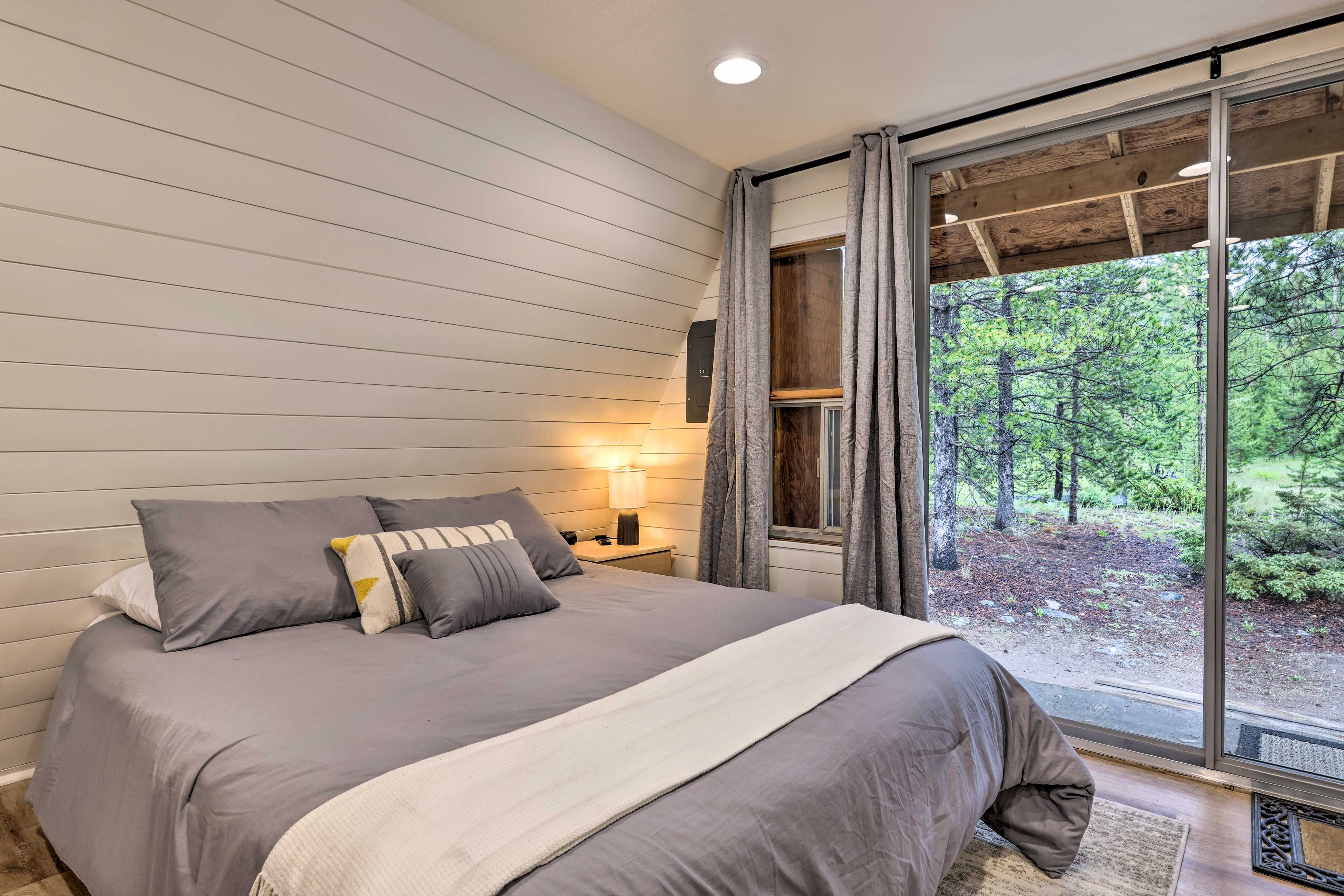 Bedroom | 1st Floor | Queen Bed | Yard Access | Linens Provided