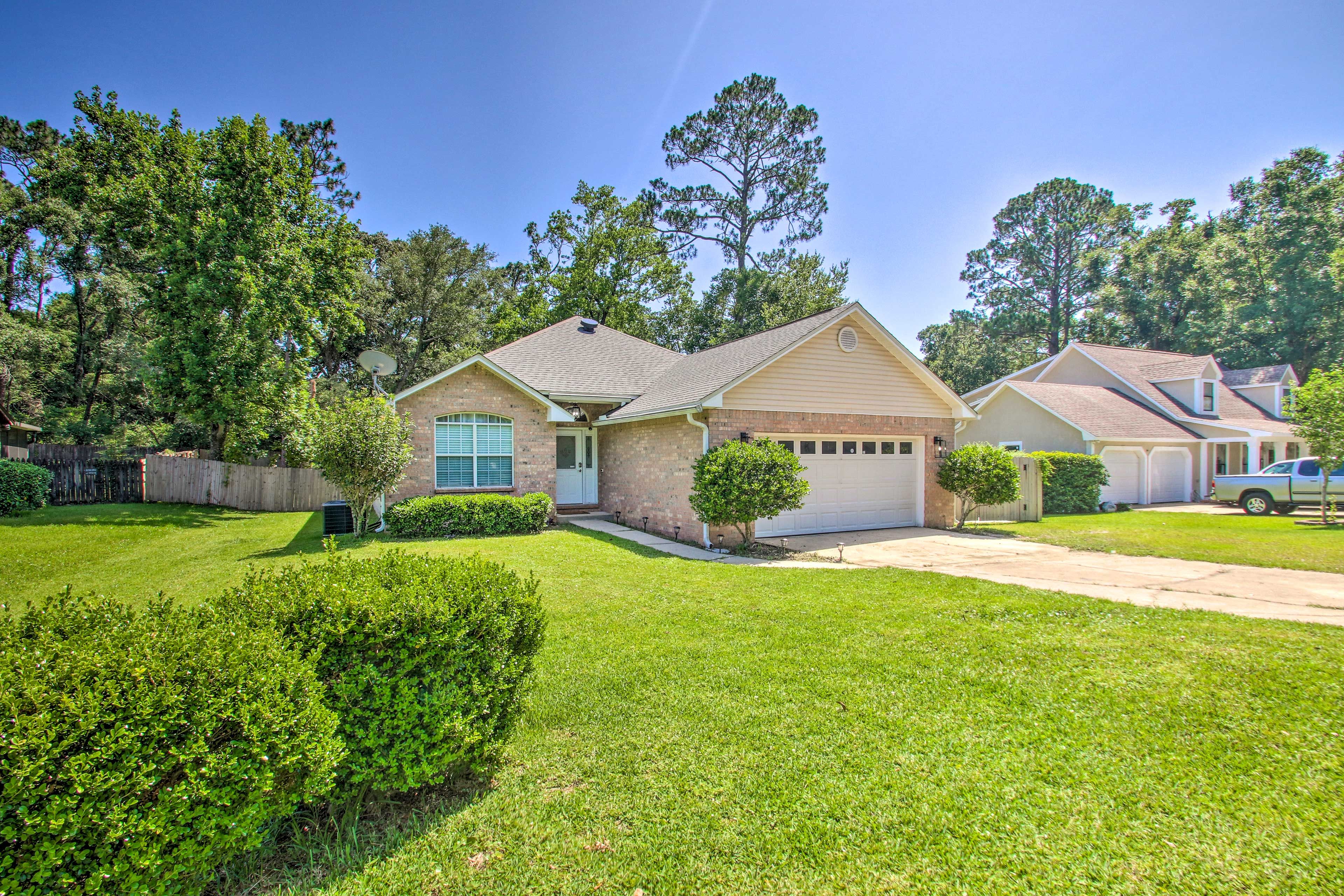 Property Exterior | Single-Story Home | Pond Views in Backyard