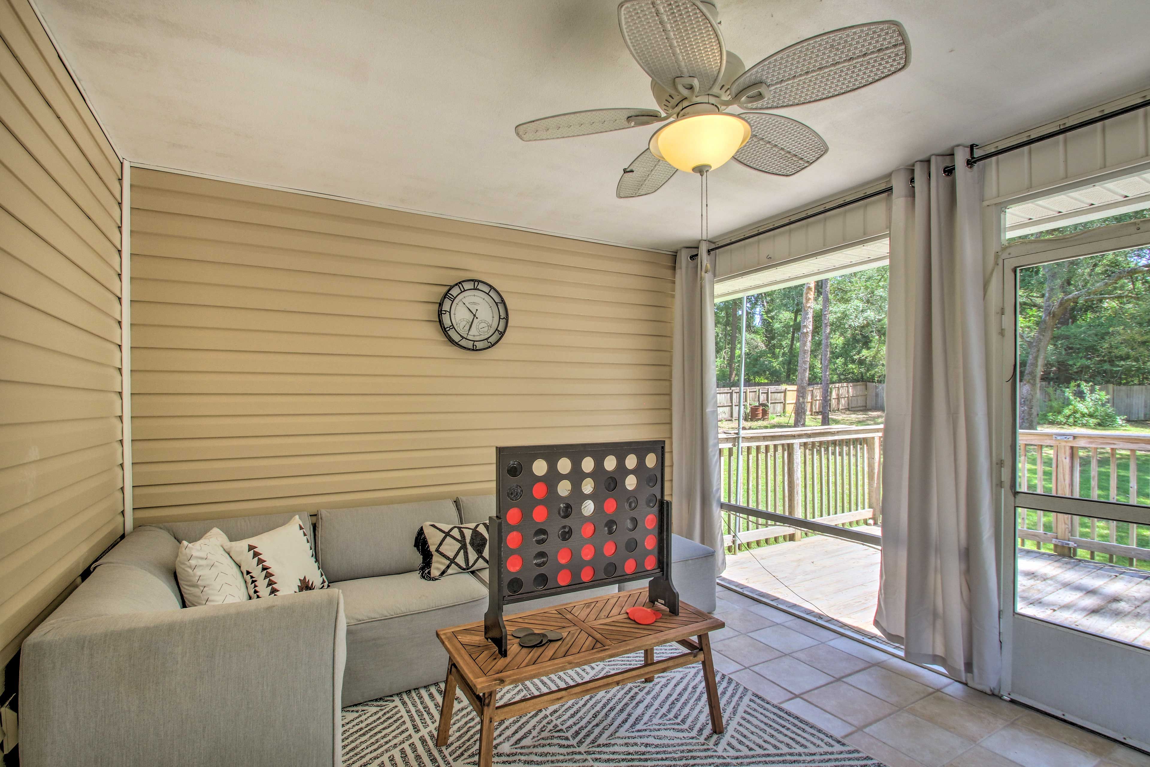 Screened-In Porch | Private Yard | Patio & Deck | Gas Grill | Fire Pit