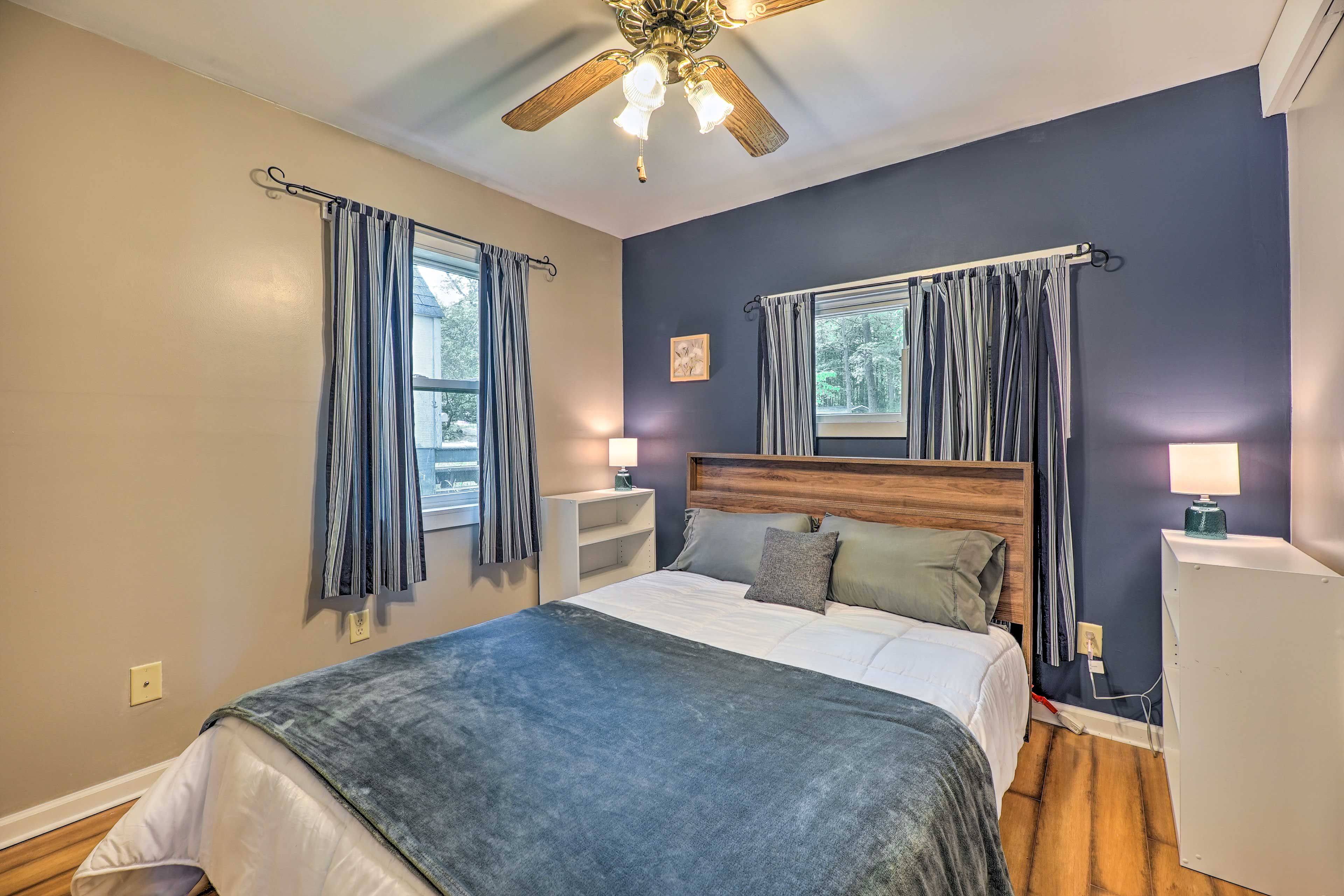 Bedroom 2 | Queen Bed