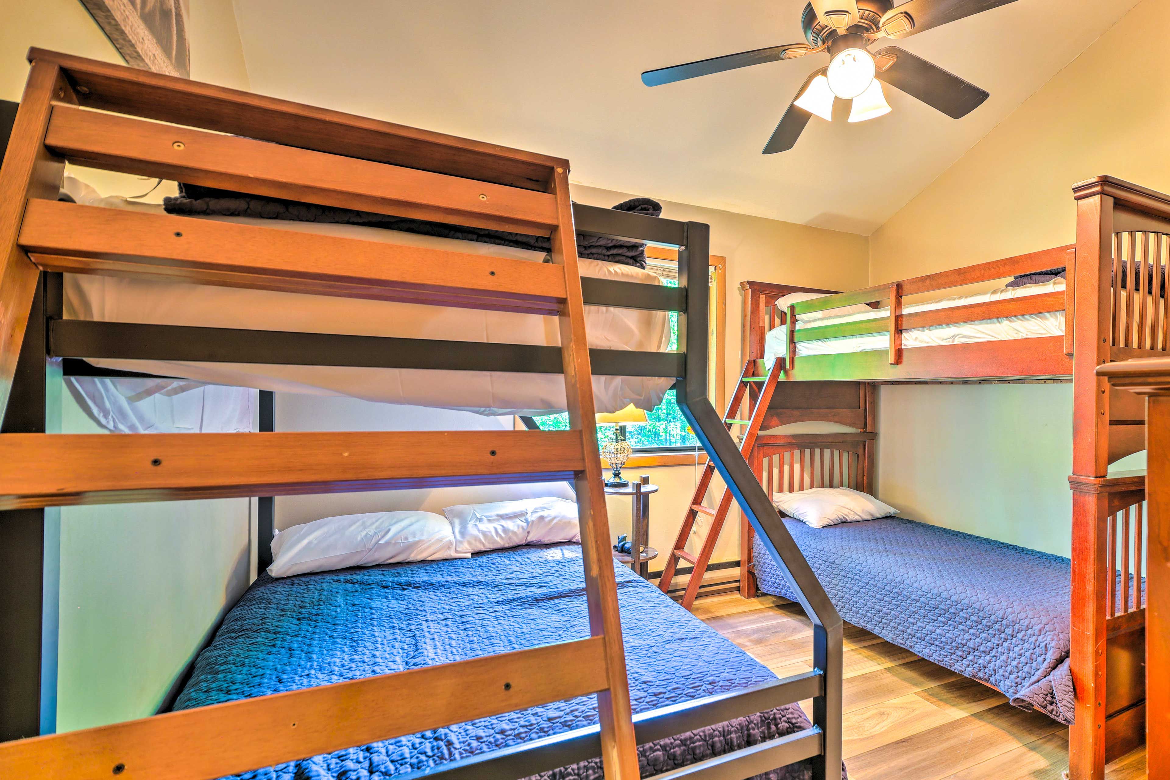 Bedroom 3 | Twin/Full Bunk Bed | Twin Bunk Bed | Upper Level | Smart TV