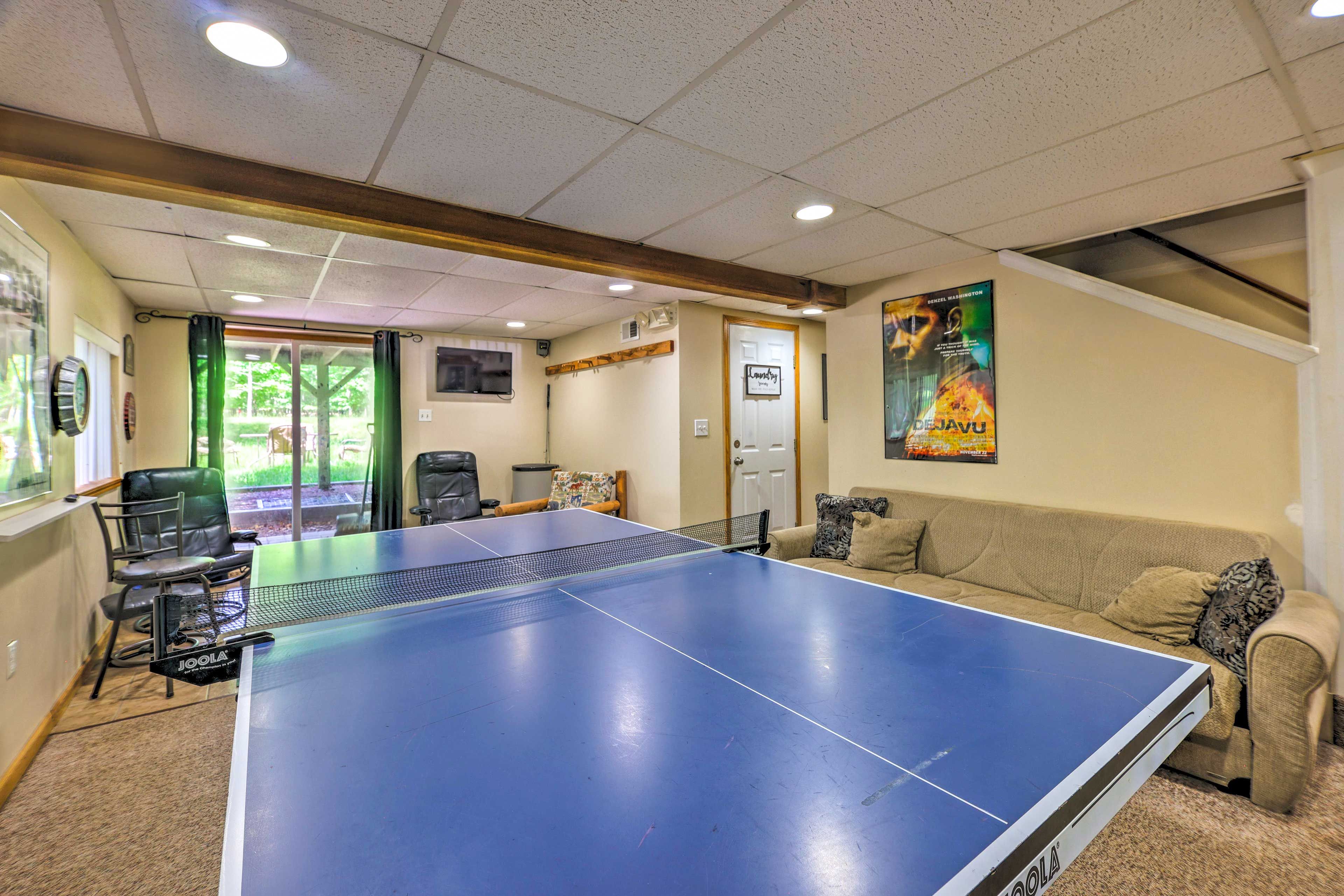 Game Room | Sleeper Sofa | Lower Level