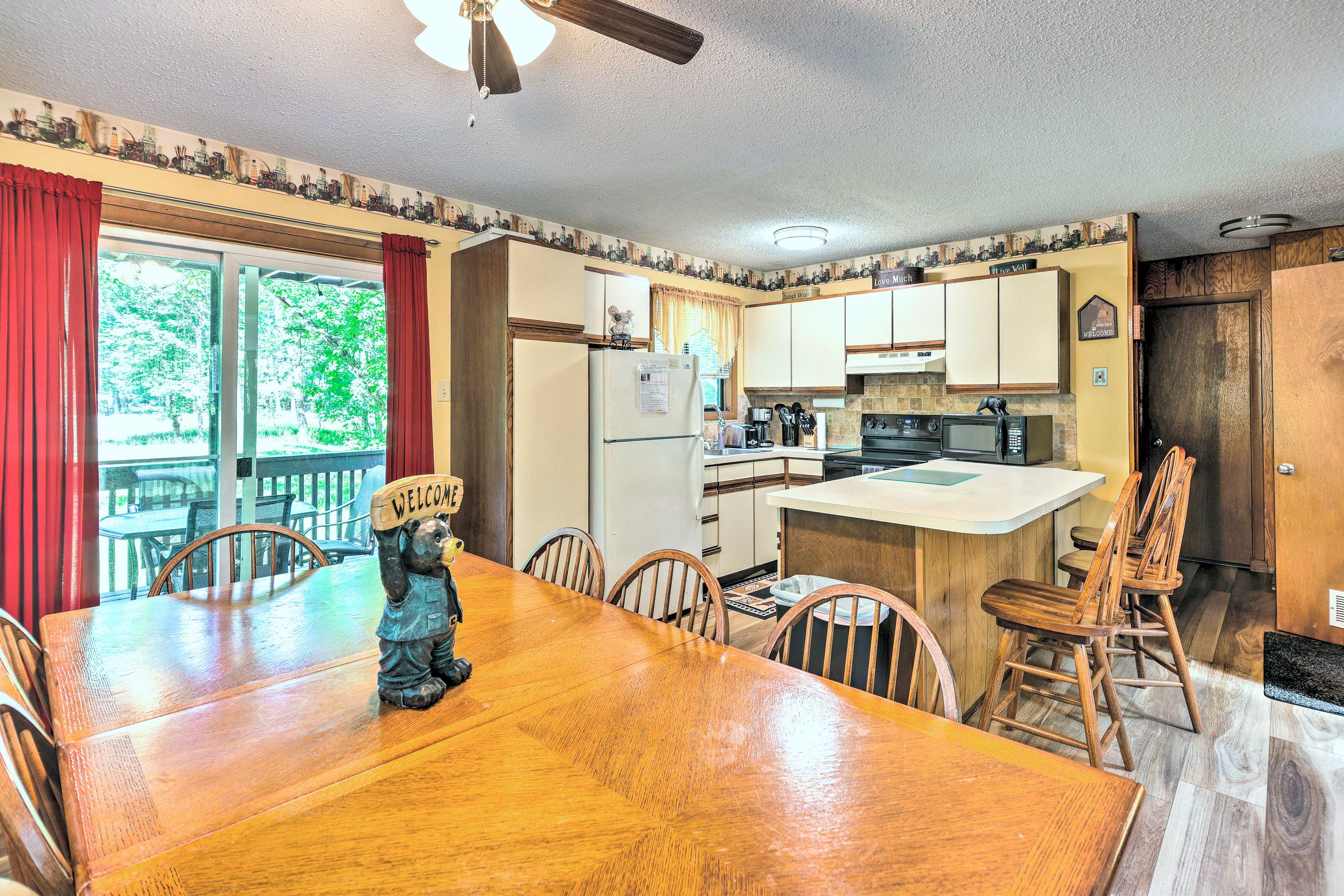 Dining Area | Main Floor