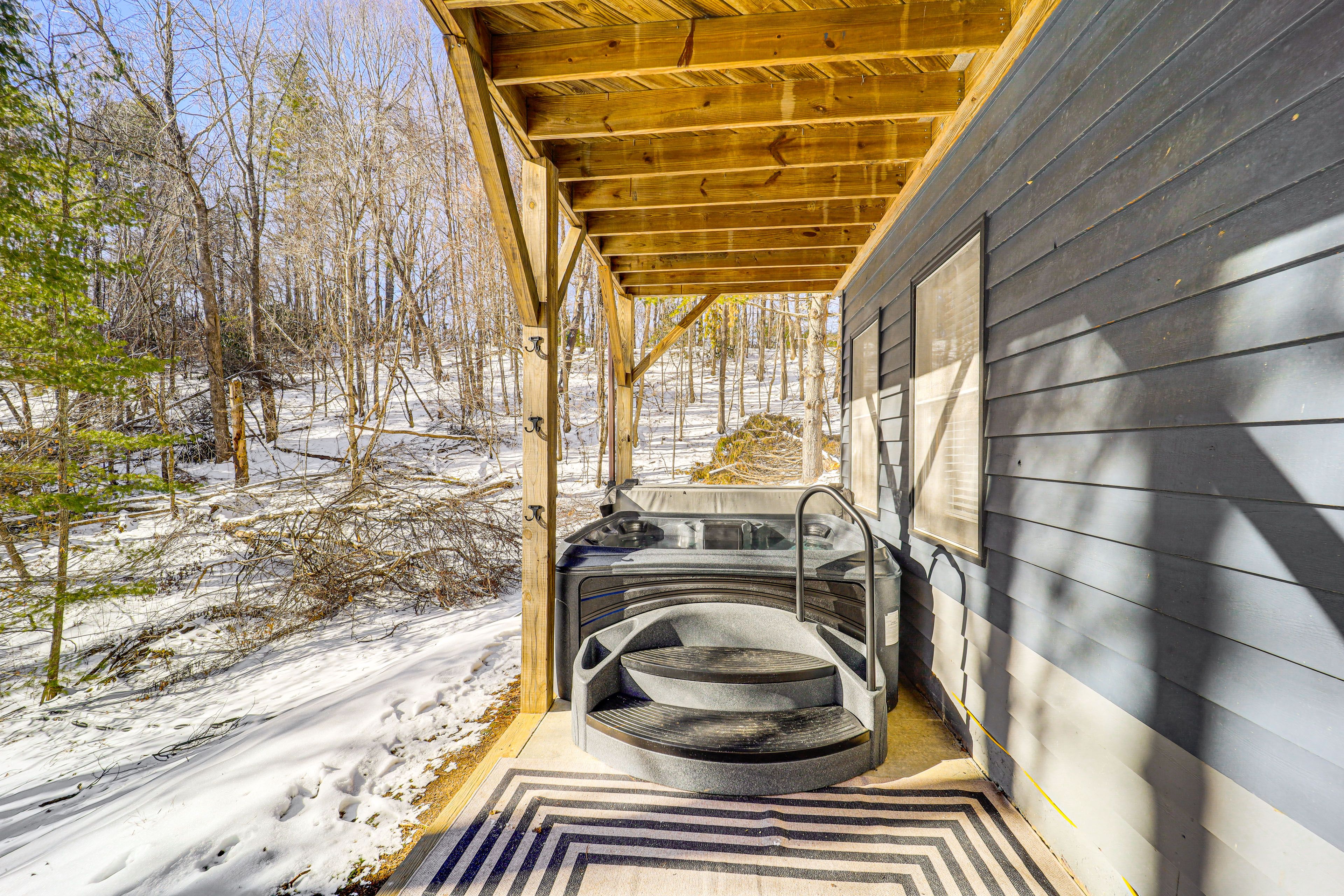 Covered Patio | Private Hot Tub