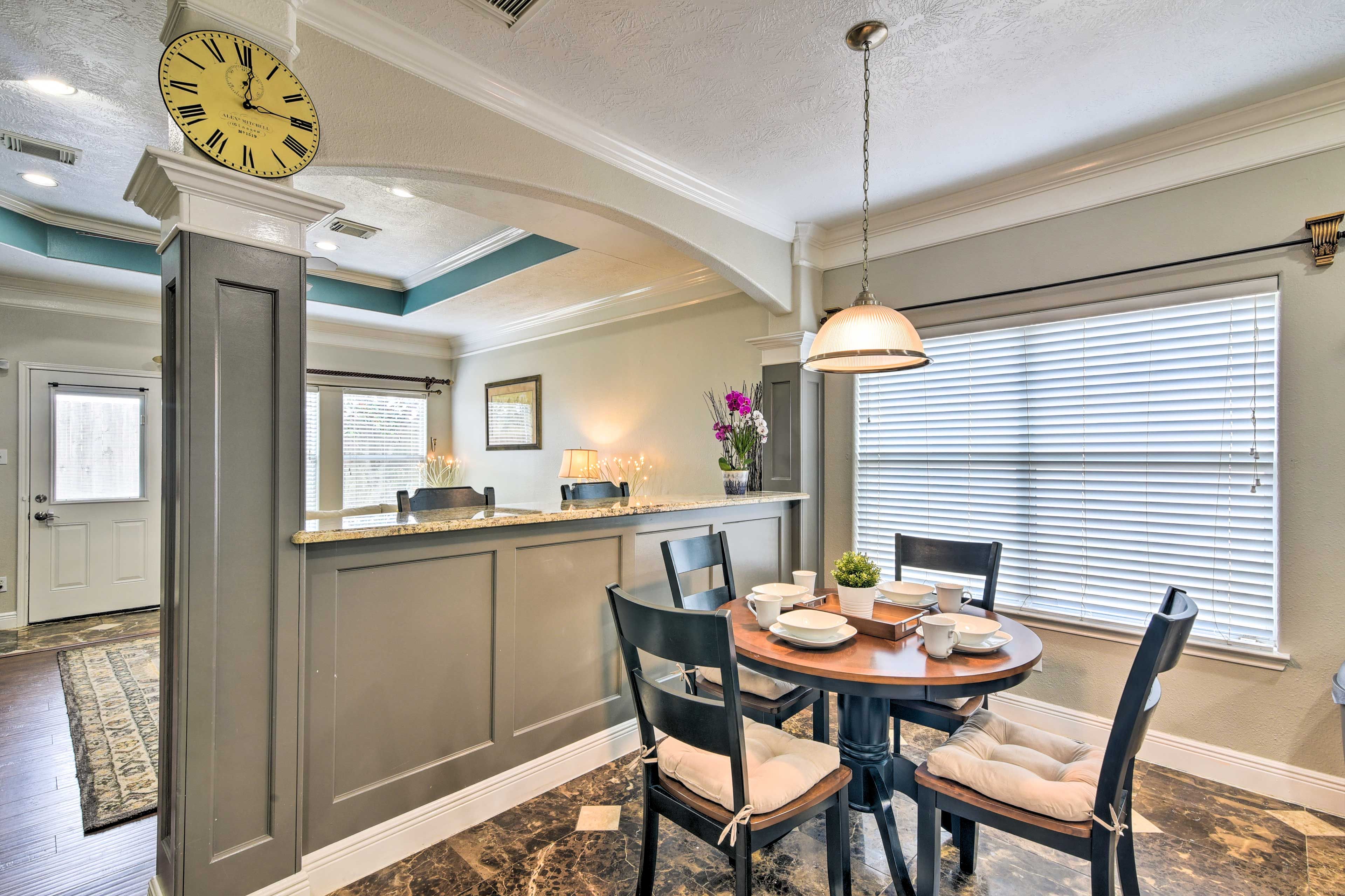 Additional Dining Area