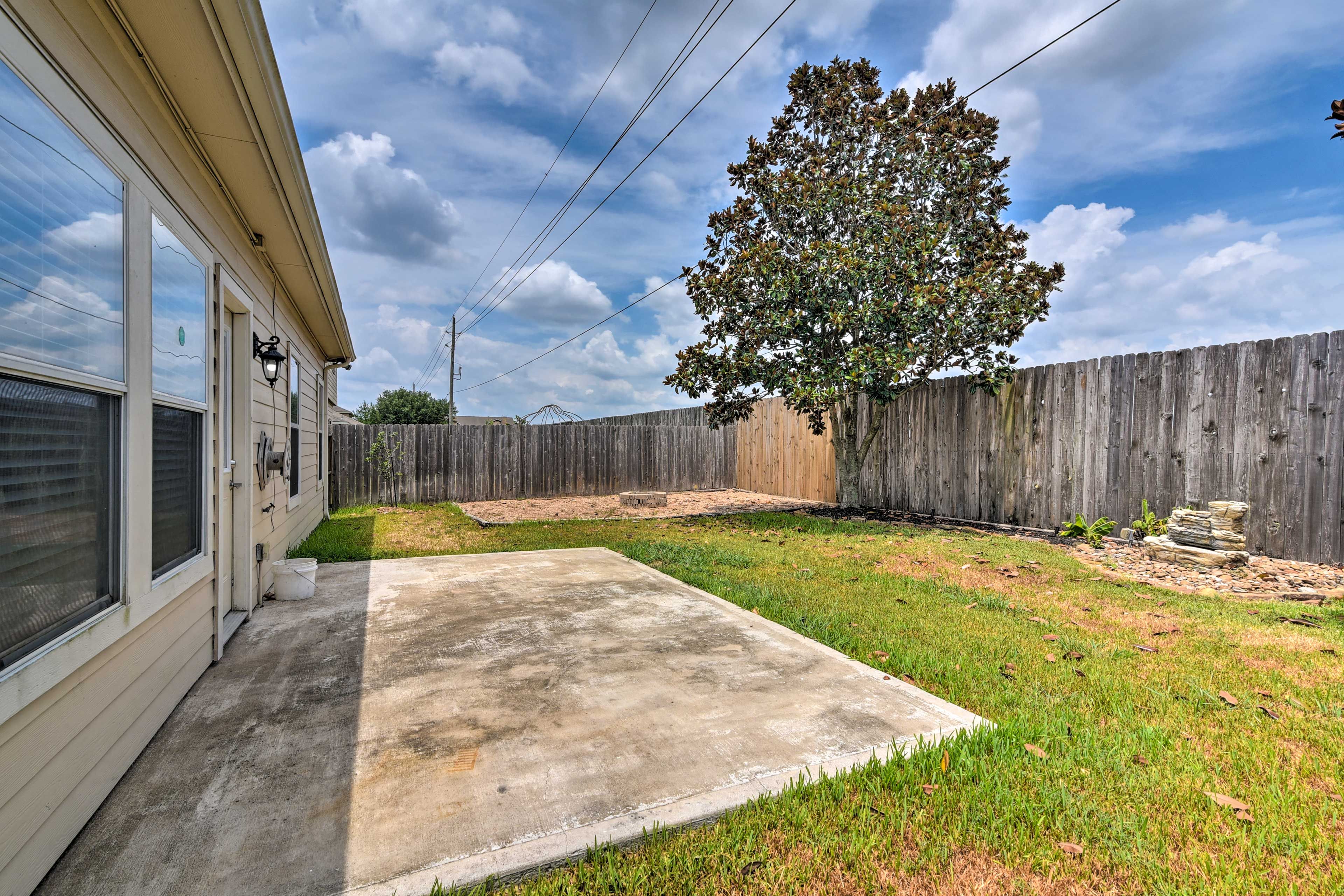 House Exterior | Private Yard