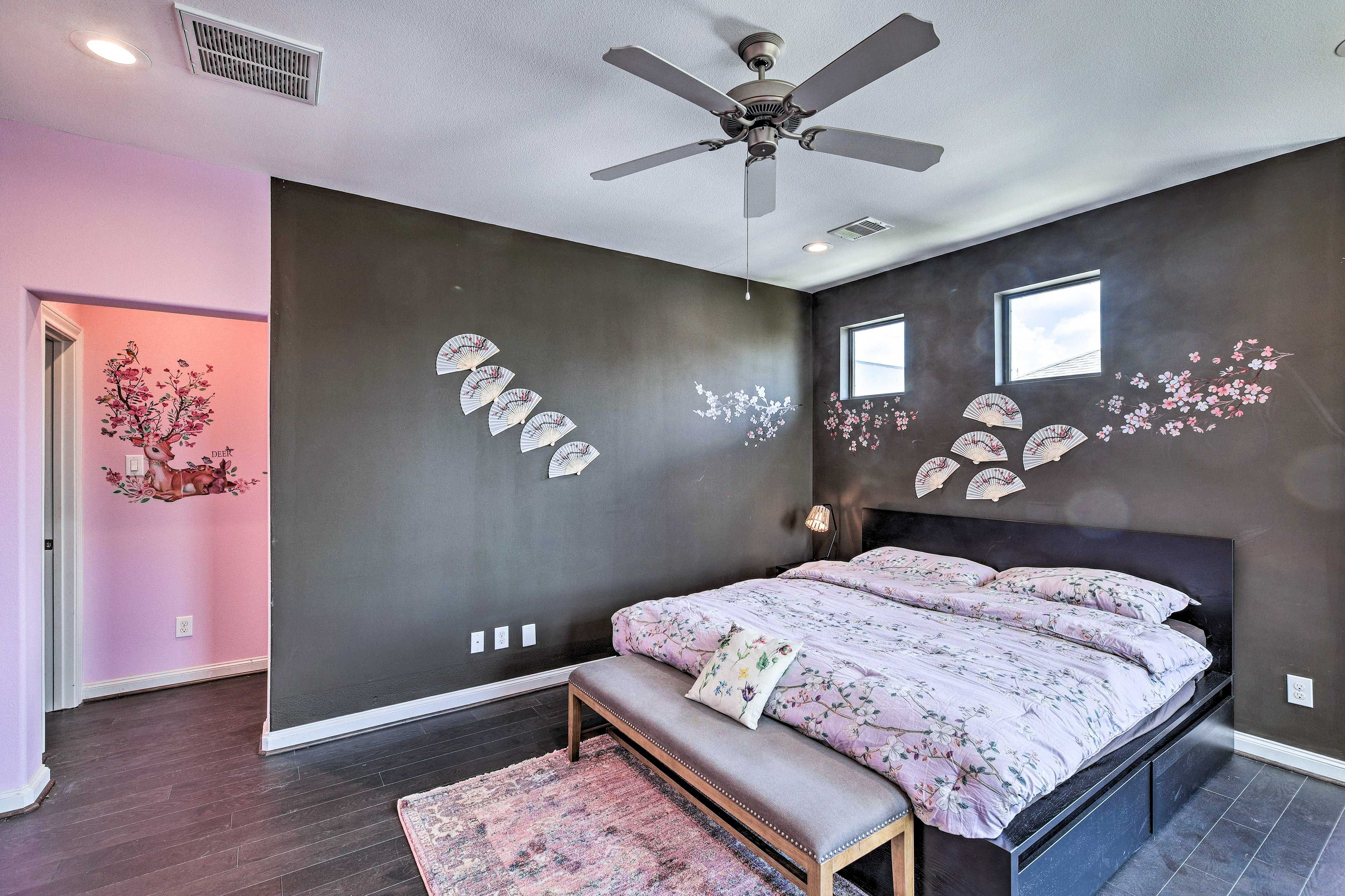 Bedroom 1 | King Bed | 3rd Floor
