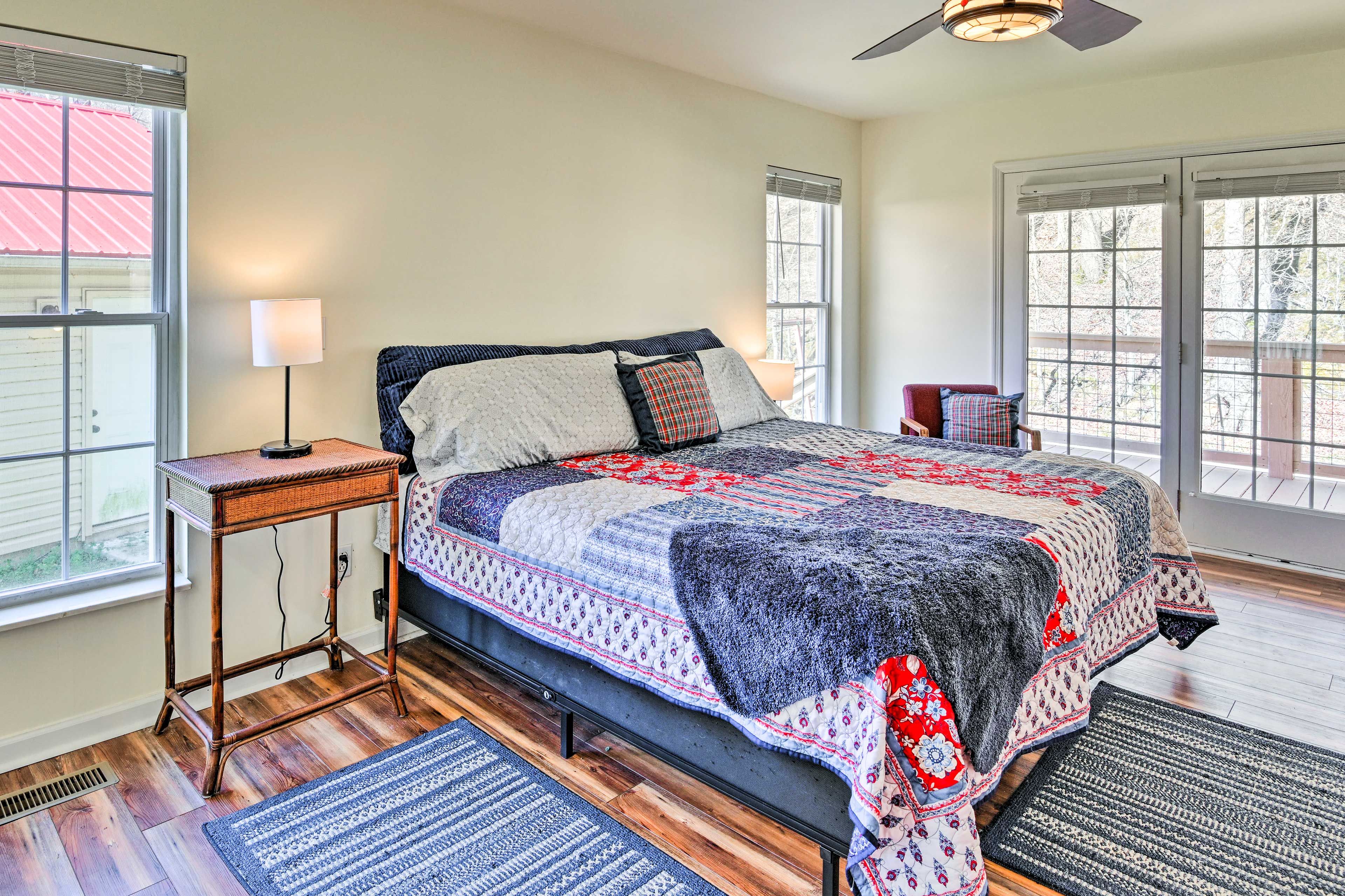 Bedroom 1 | 1st Floor | King Bed