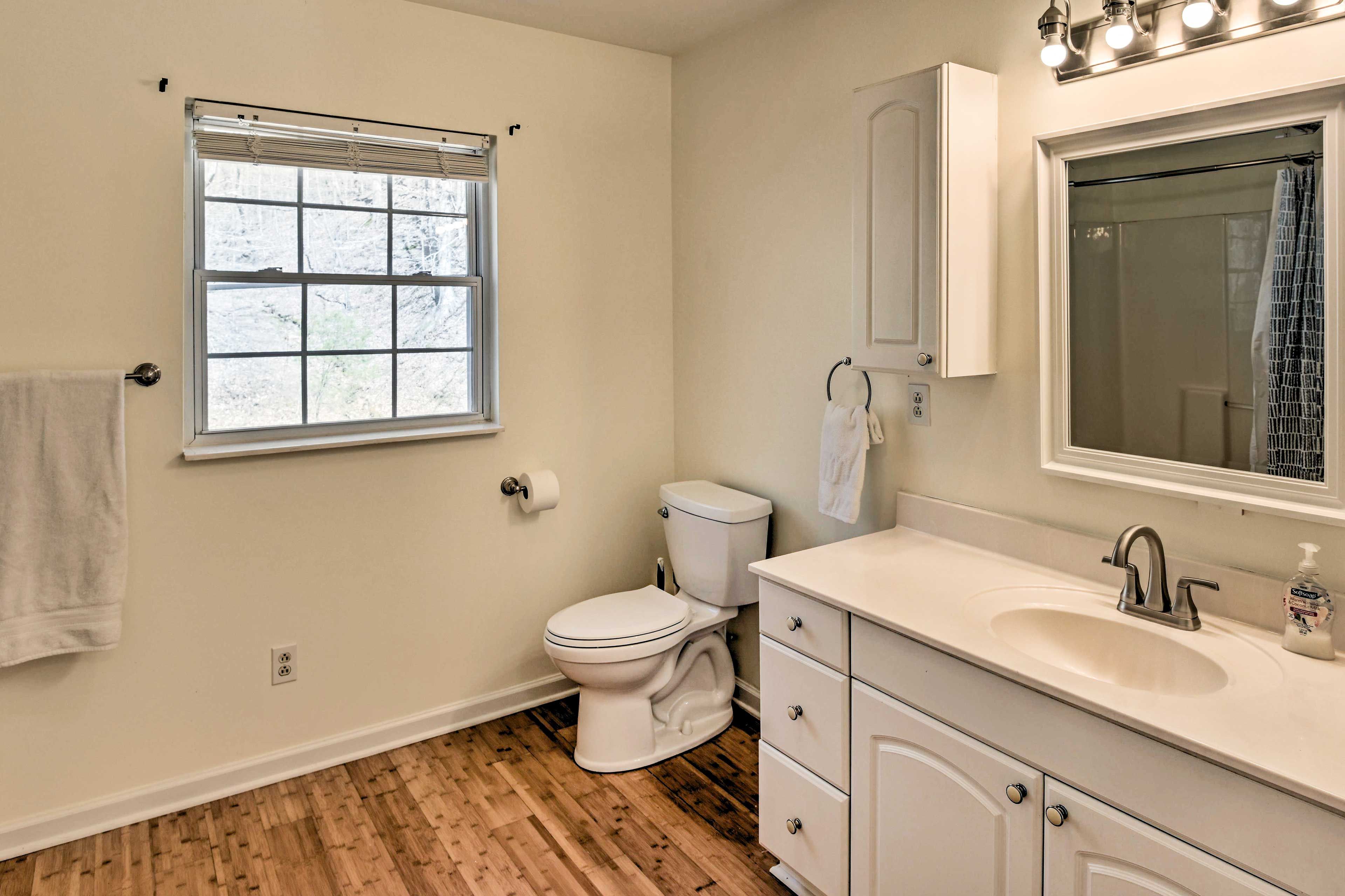 Full Bathroom