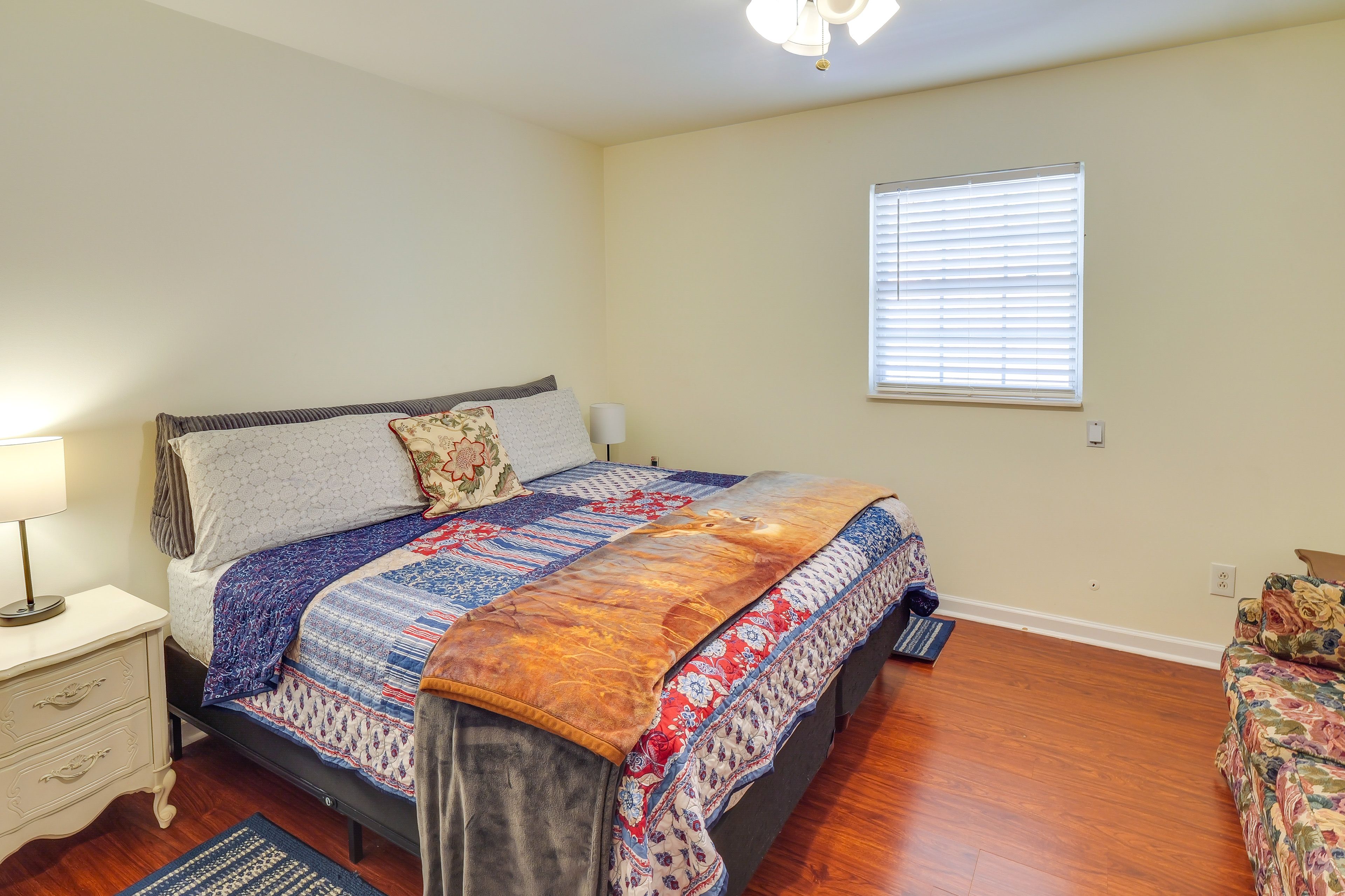 Bedroom 1 | 1st Floor | King Bed