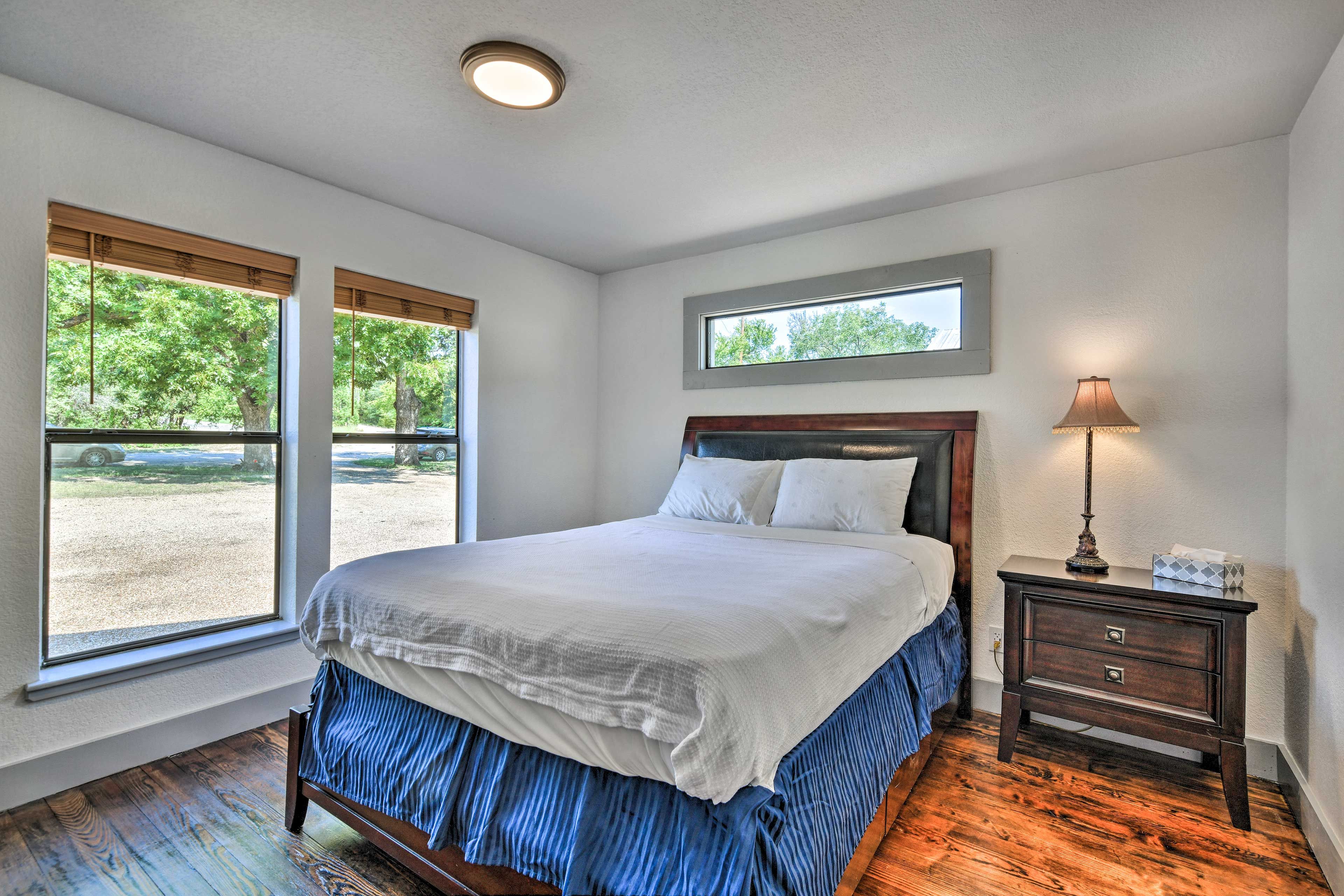 Bedroom 3 | Queen Bed