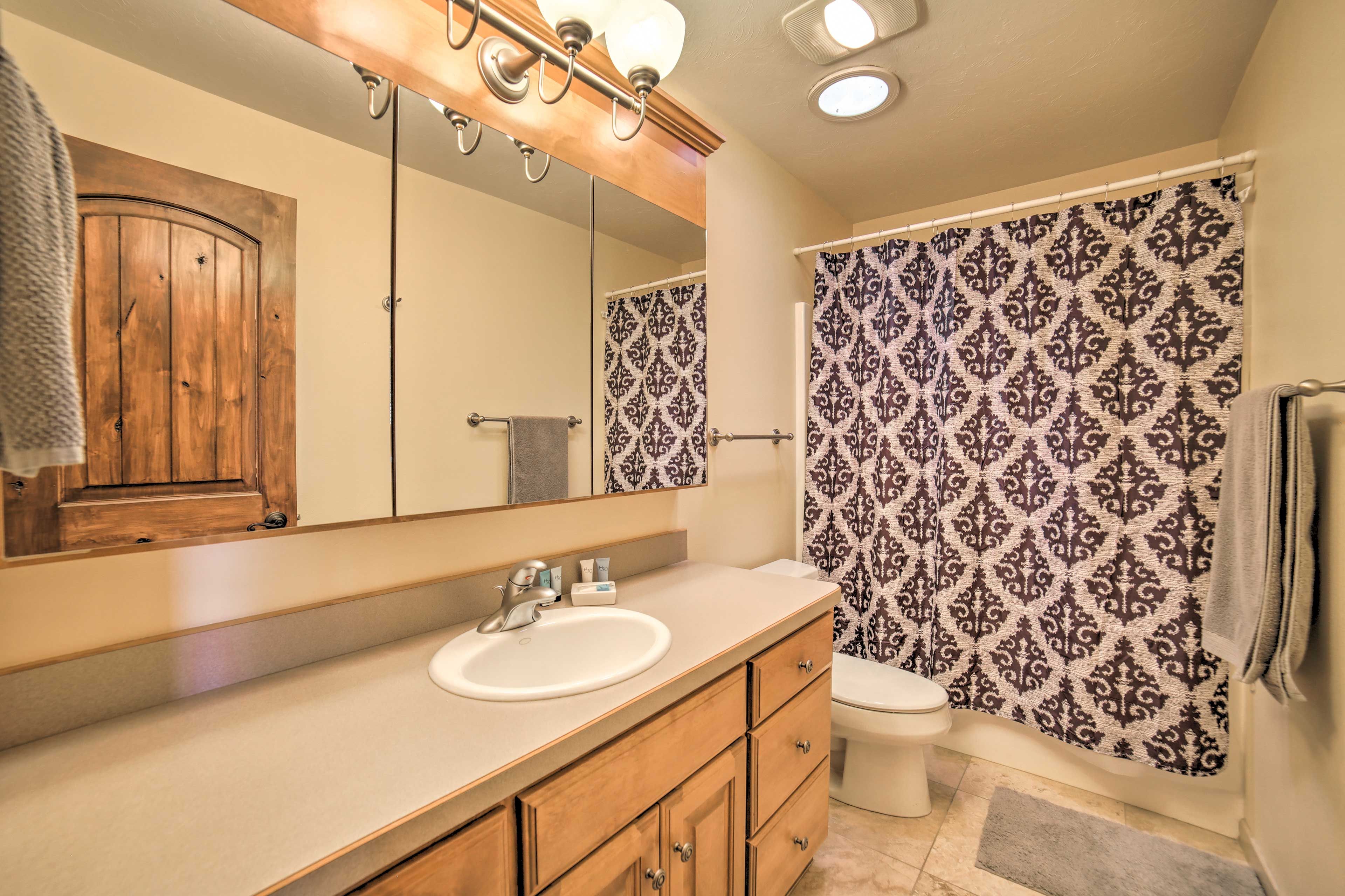 Full Bathroom