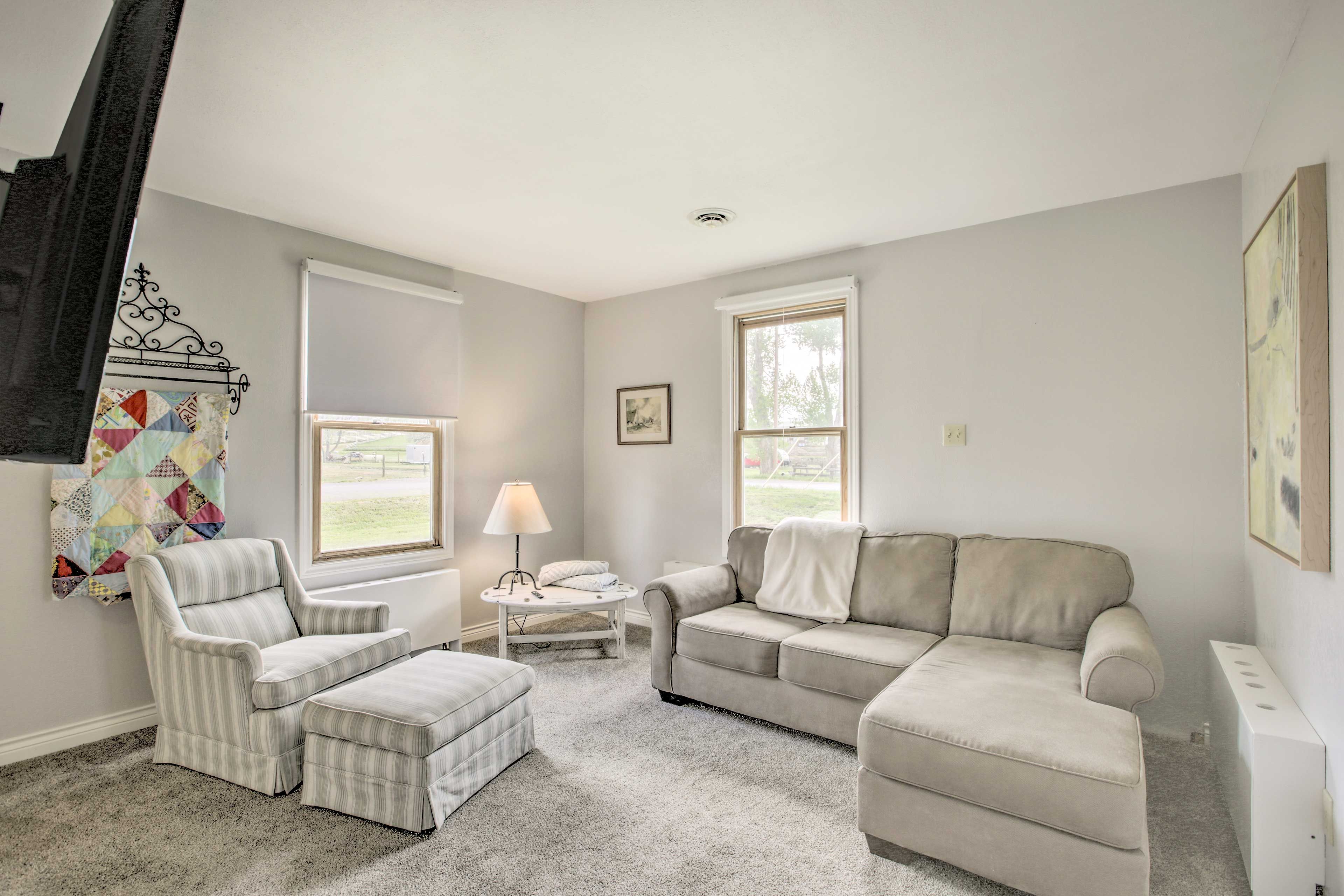 Living Room | Smart TV