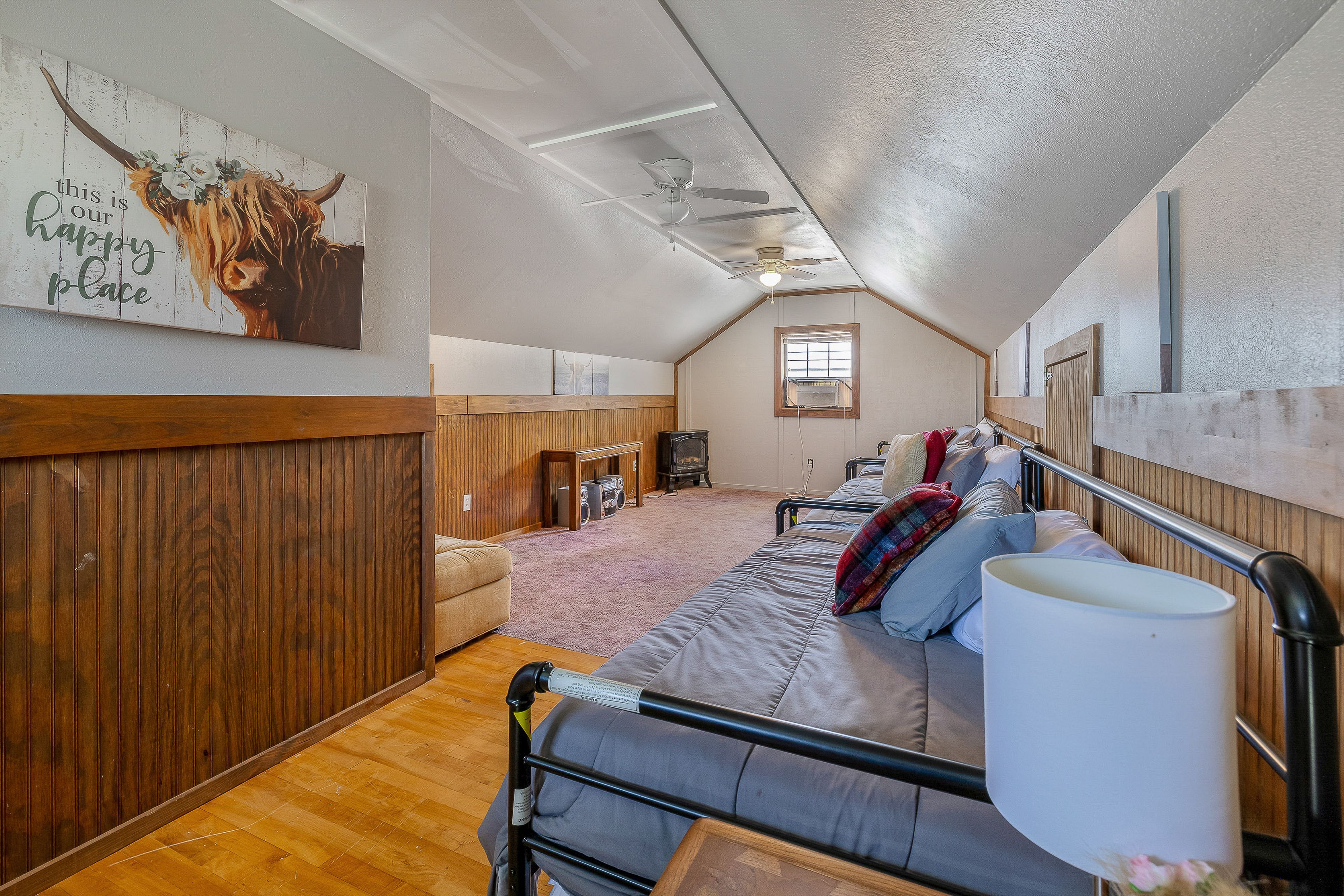 Loft | 3 Twin Beds w/ Twin Trundle Beds