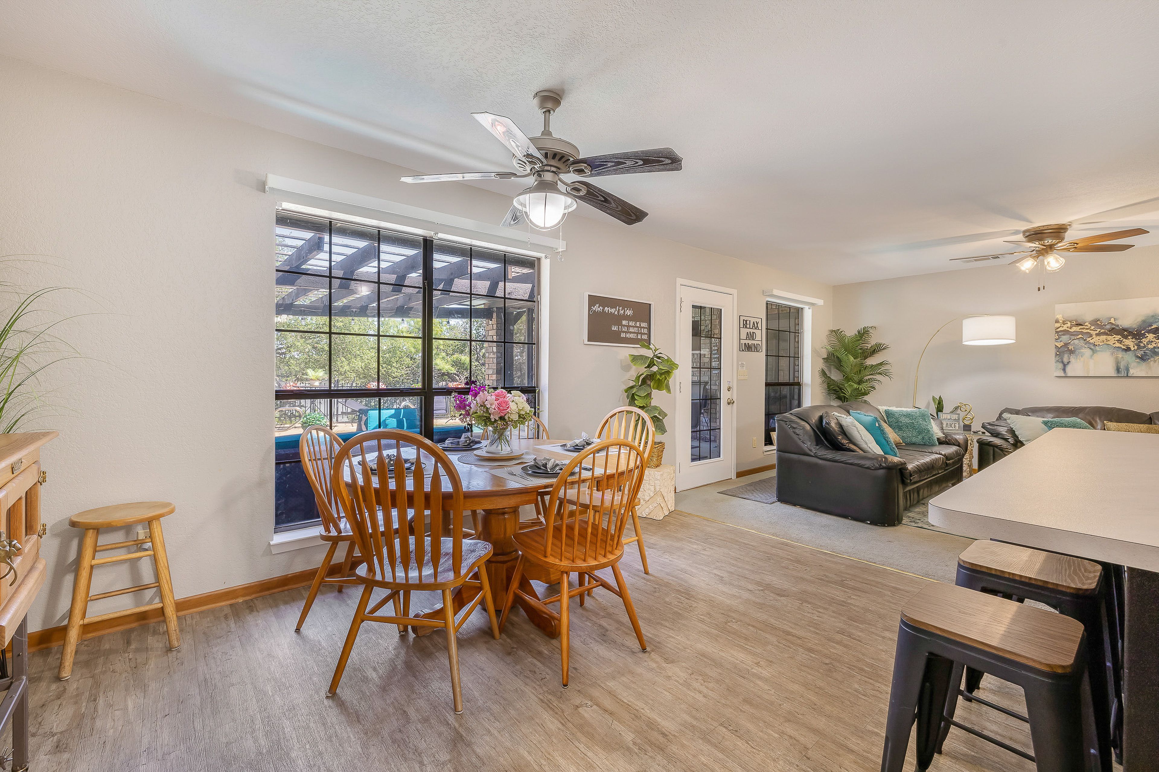 Dining Area | Dishware & Flatware