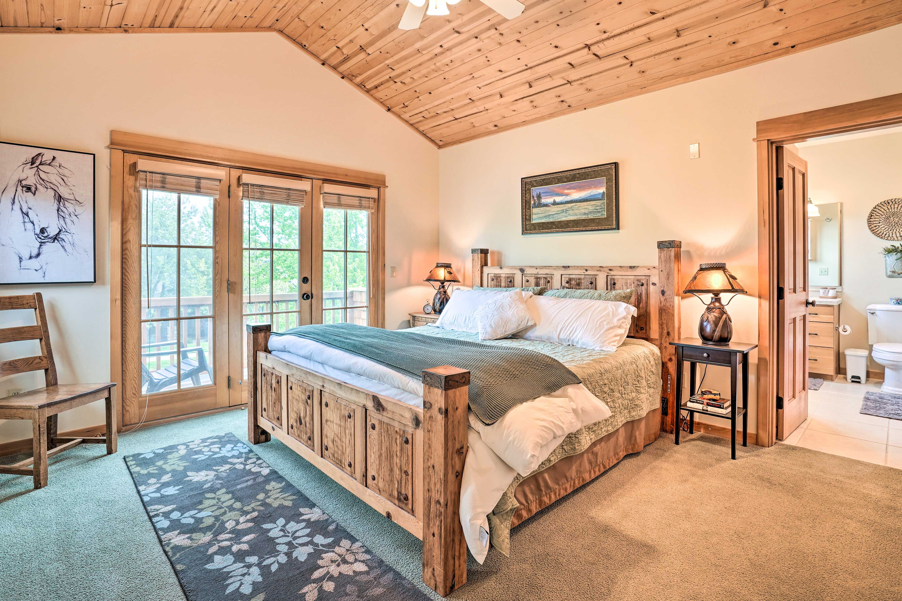 Bedroom 1 | King Bed | Linens Provided