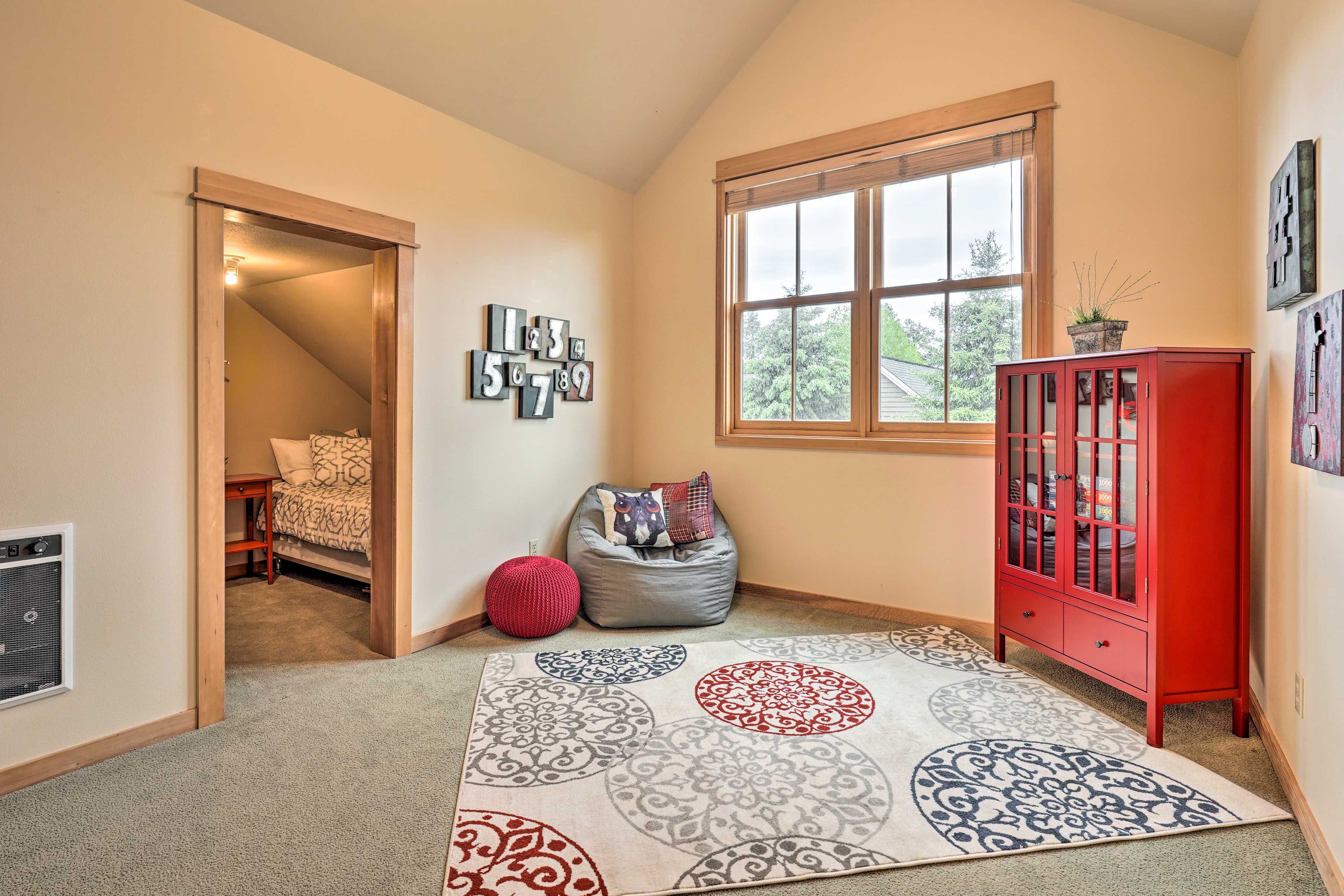 Game Room | Futon