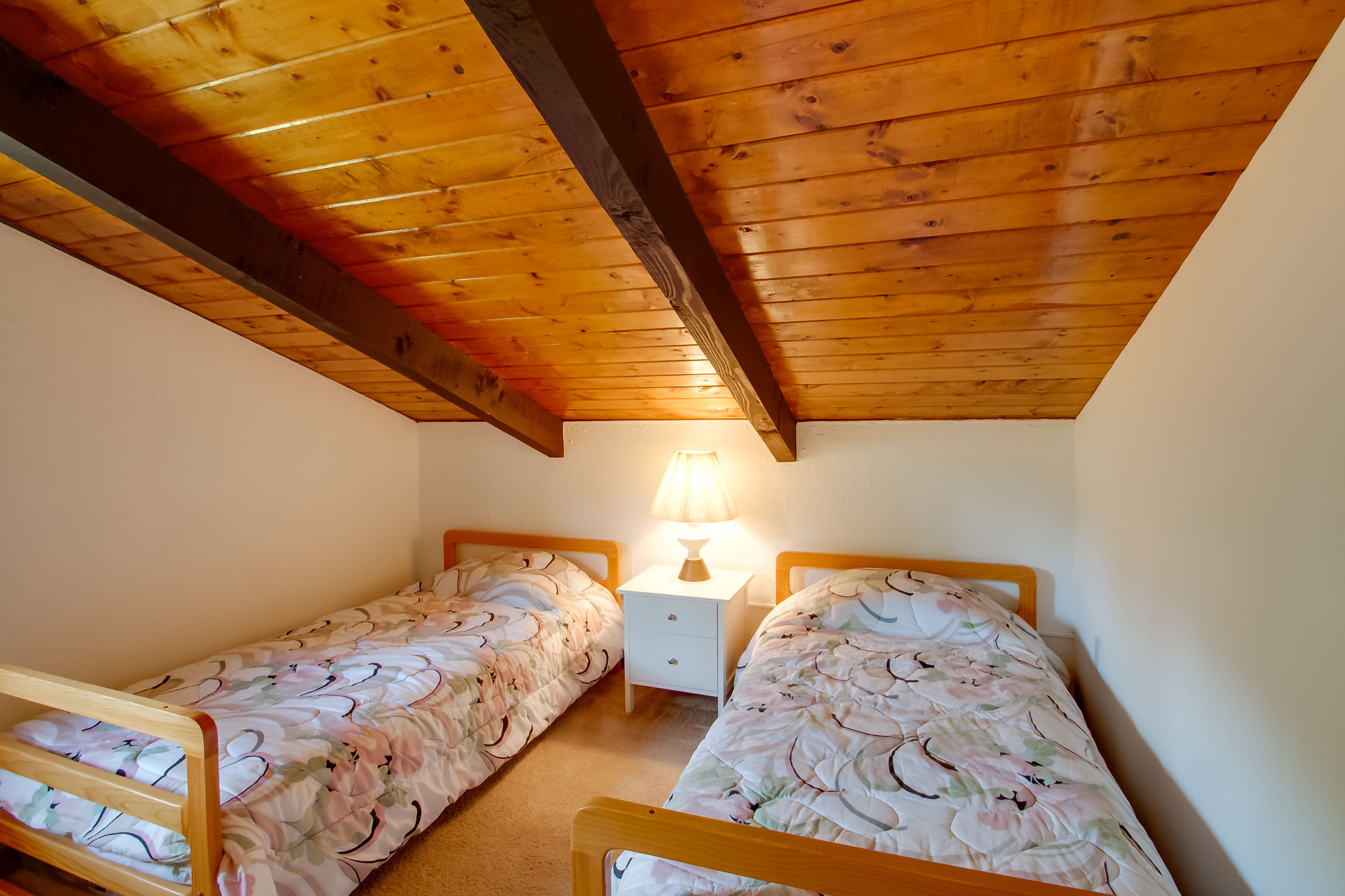 Bedroom 3 | 2nd Floor | 2 Twin Beds