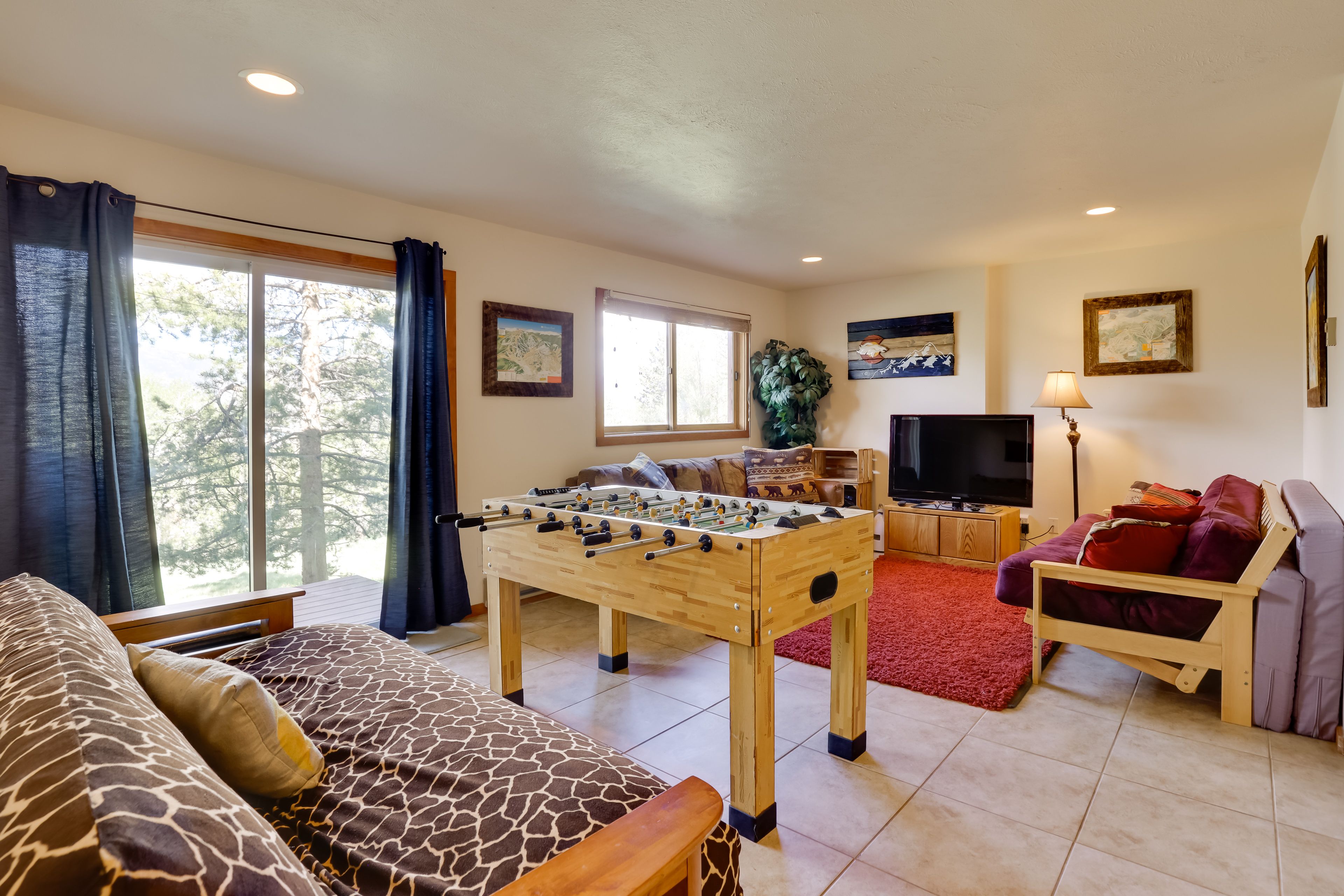 Living Room | DVD Player | Board Games | 3 Sleeper Sofas