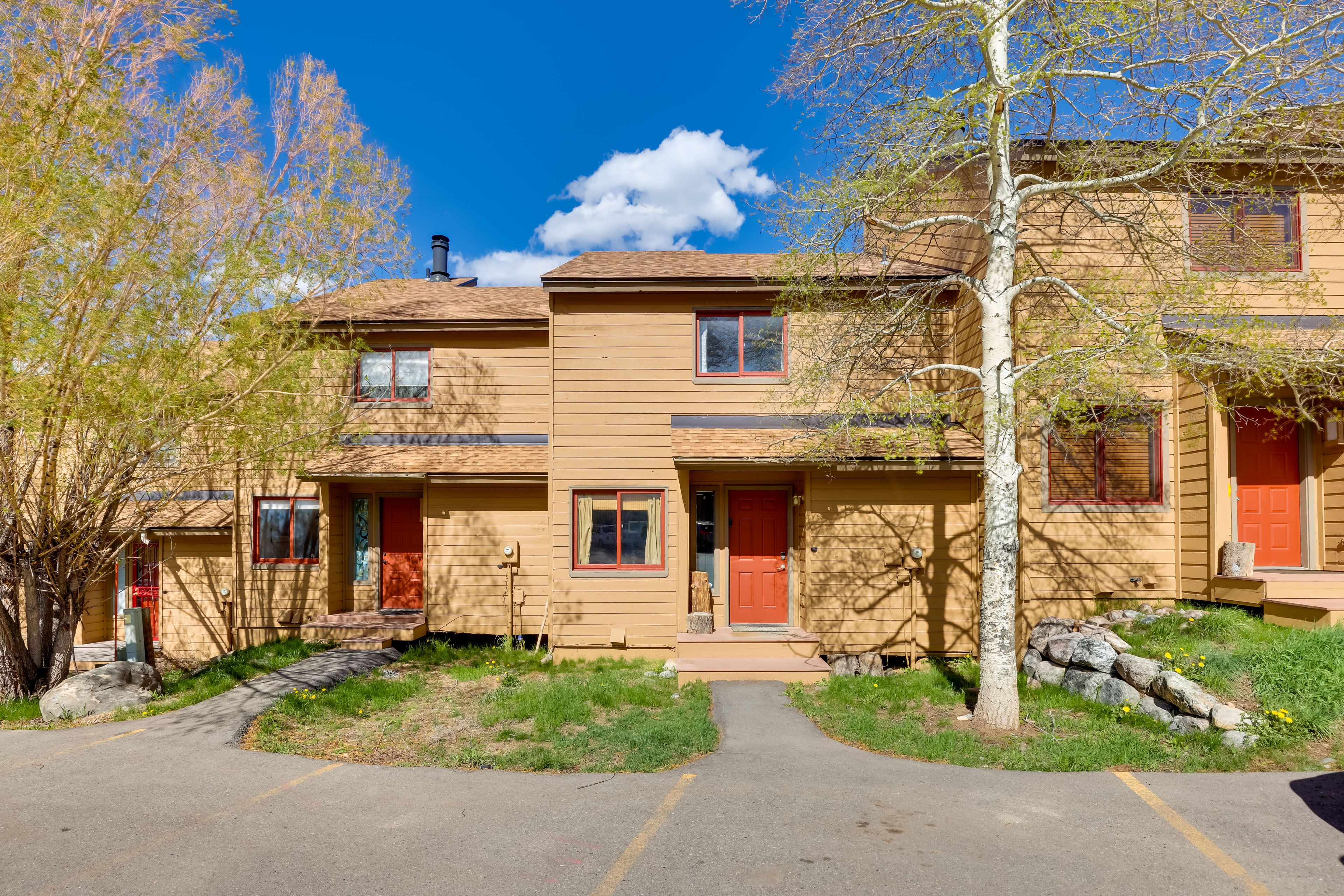 Townhome Exterior | Hiking Trail On-Site | Free WiFi