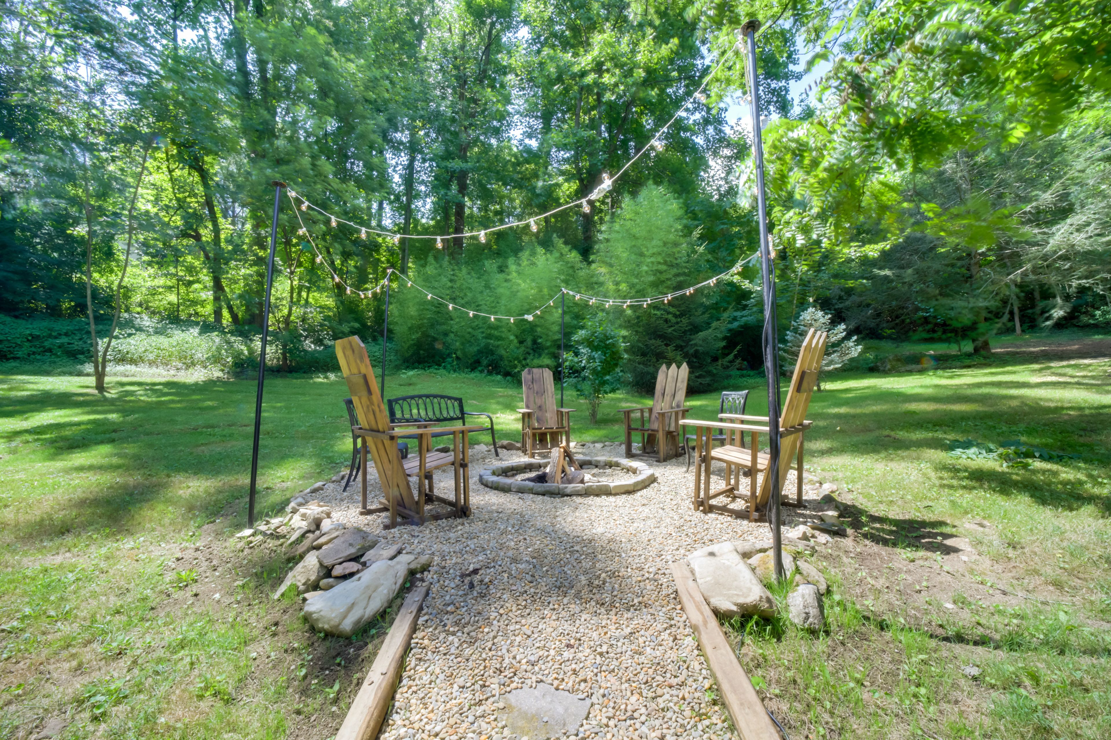 Wood-Burning Fire Pit | Outdoor Seating