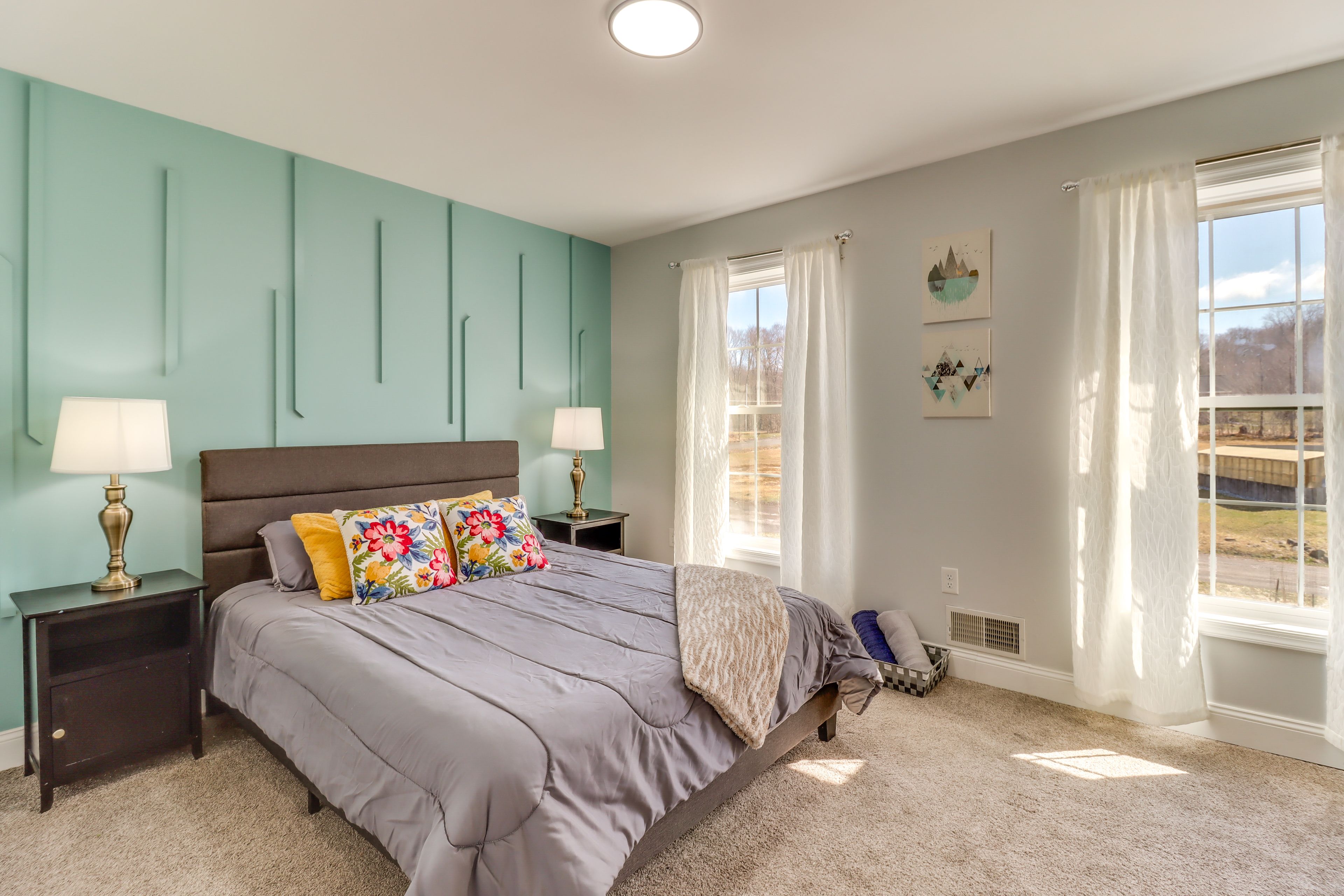 Bedroom 2 | Queen Bed | Linens & Towels Provided | Crib | 2nd Floor