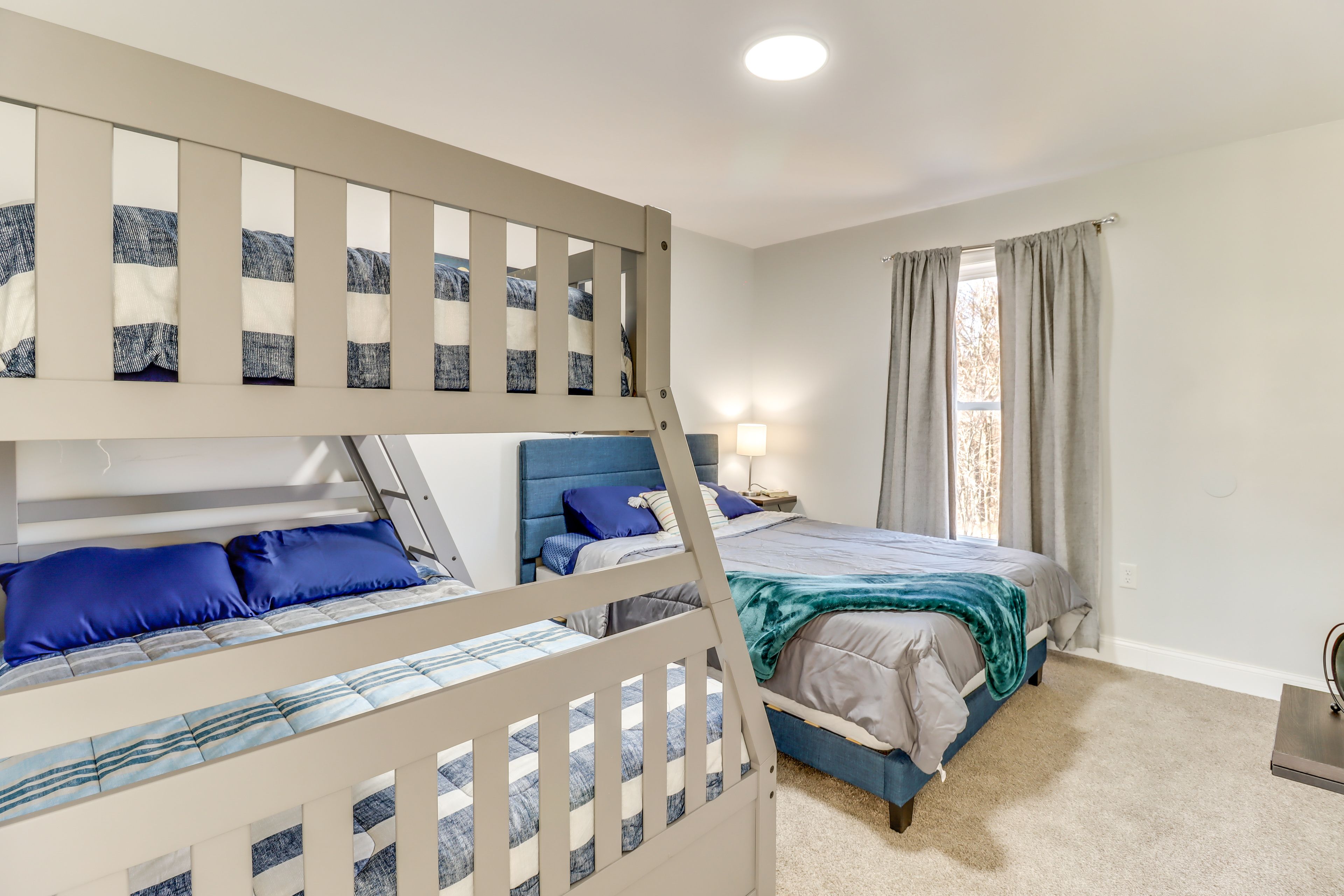 Bedroom 3 | Queen Bed | Twin/Full Bunk Bed | 2nd Floor