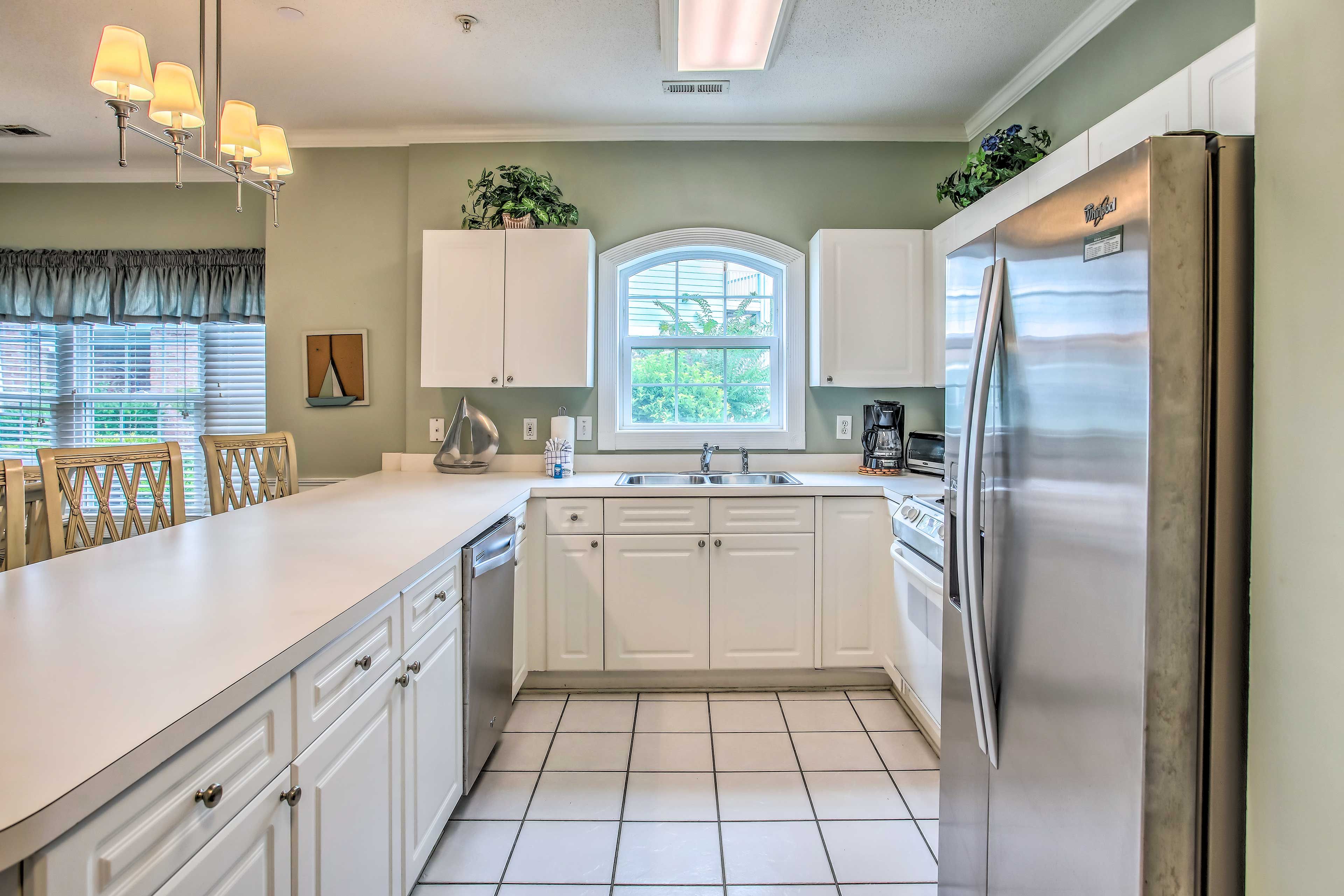 Kitchen | Fully Equipped | Coffee Maker | Toaster Oven