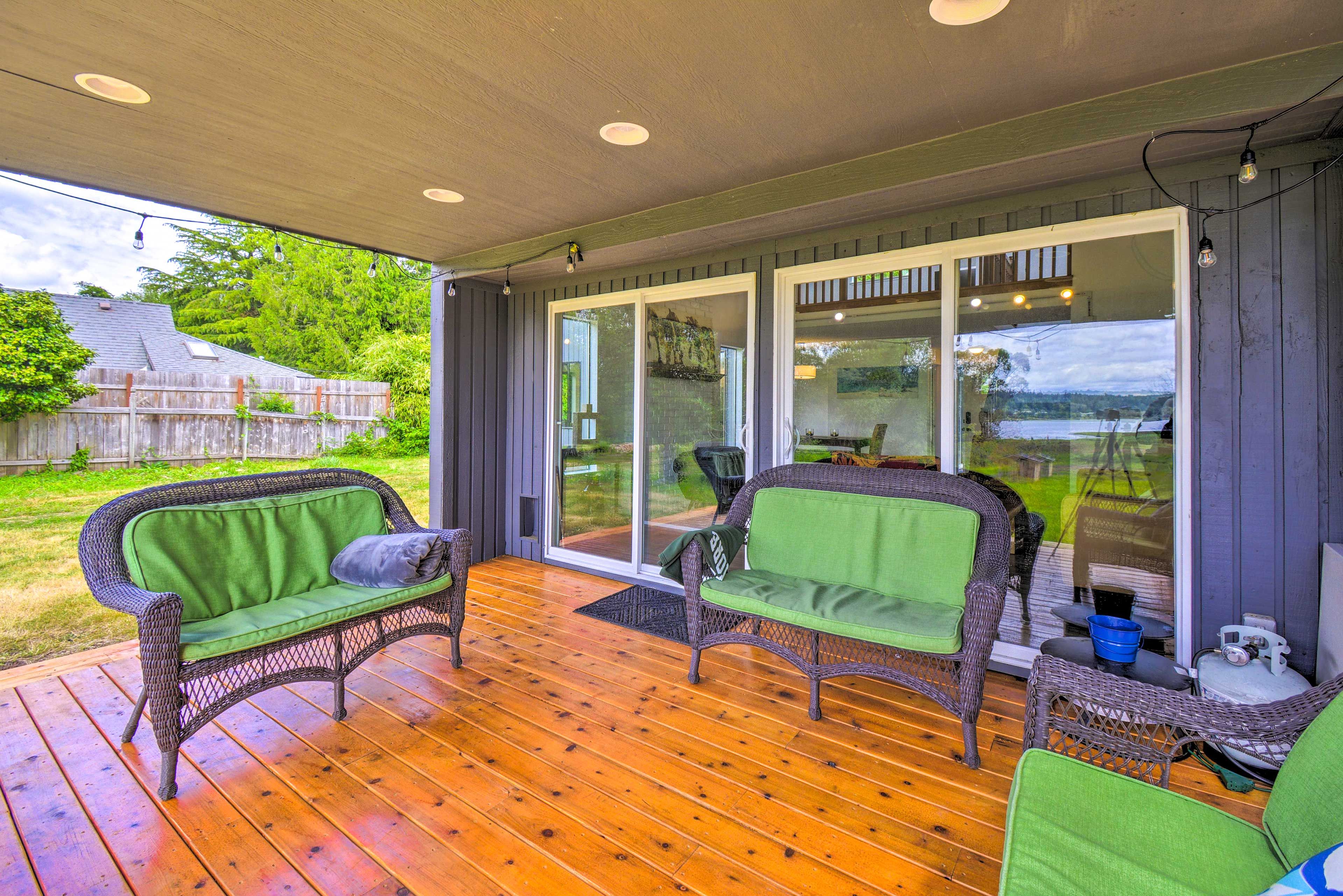 Private Deck | Outdoor Seating | Gas Grill