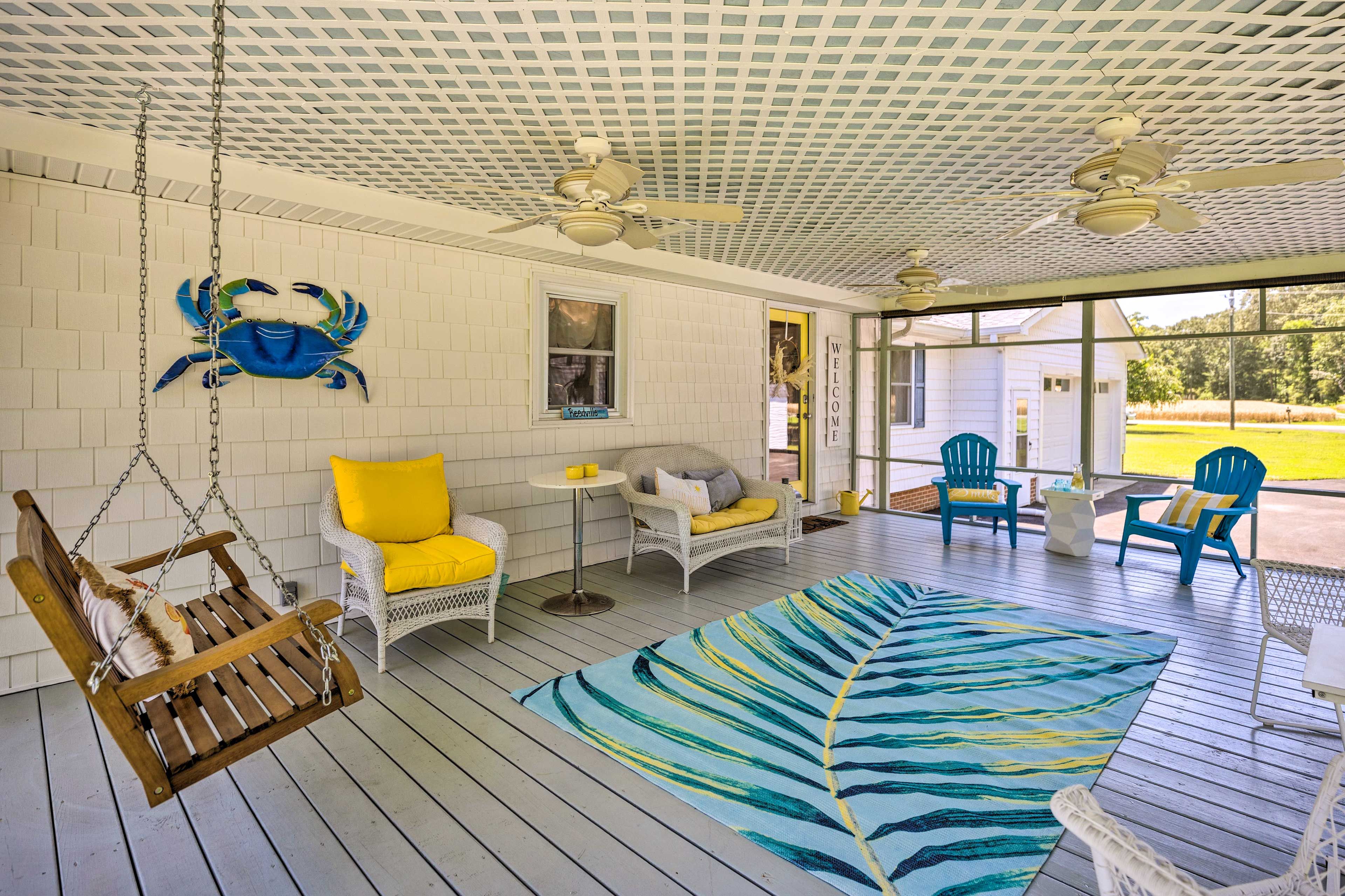 House Exterior | Screened Deck