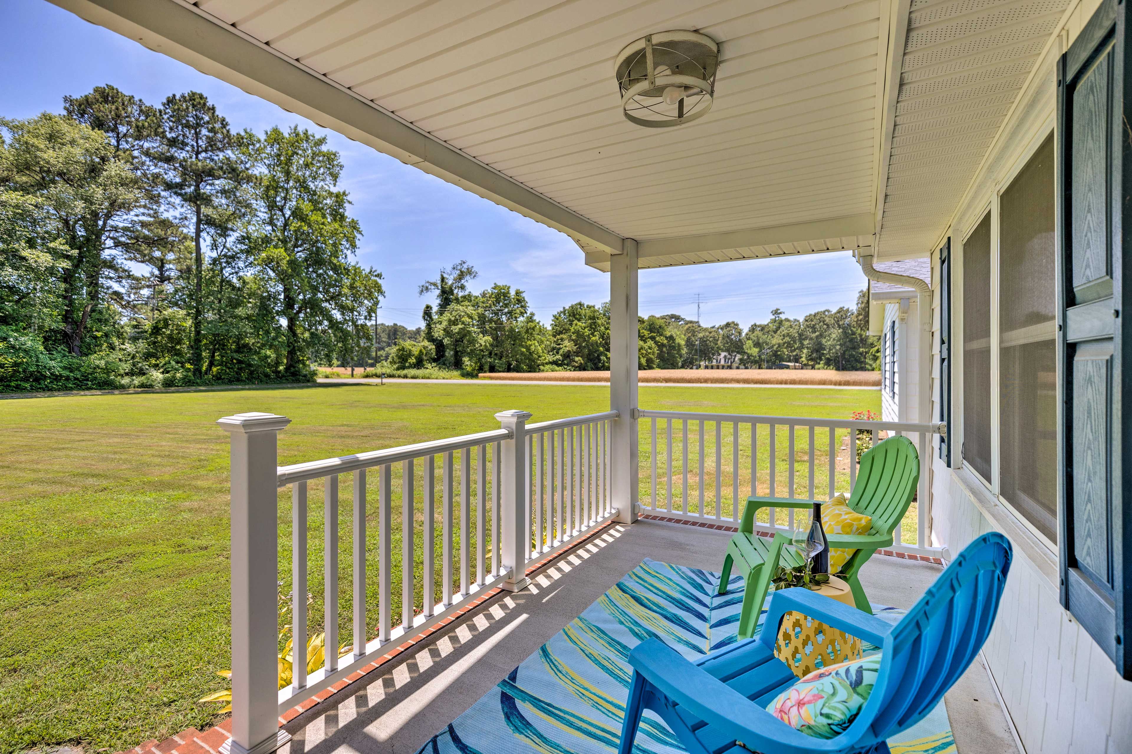 House Exterior | Covered Porch